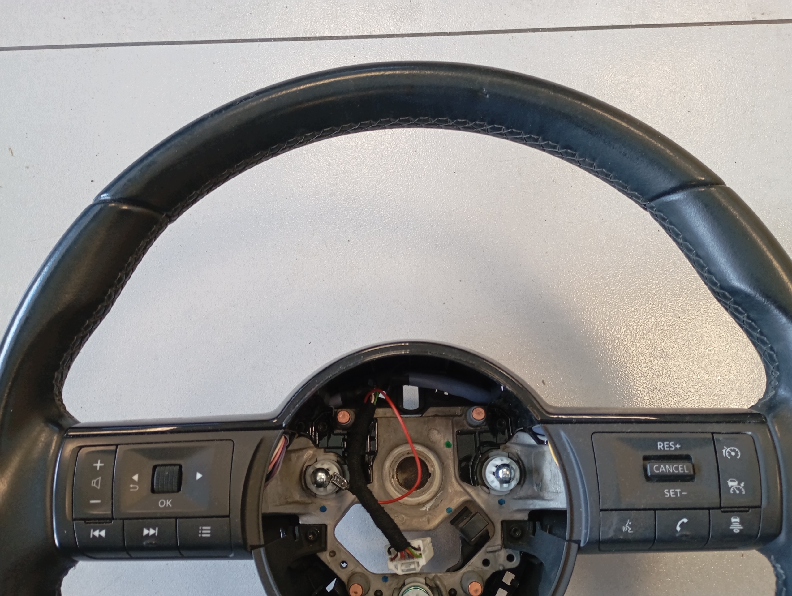 lenkrad NISSAN QASHQAI J12