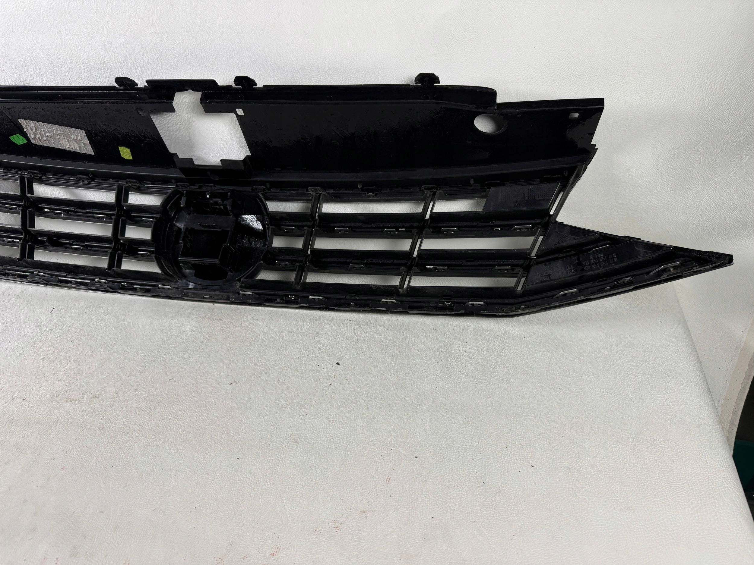 Vw Passat B8 Lift 19- R Line maska