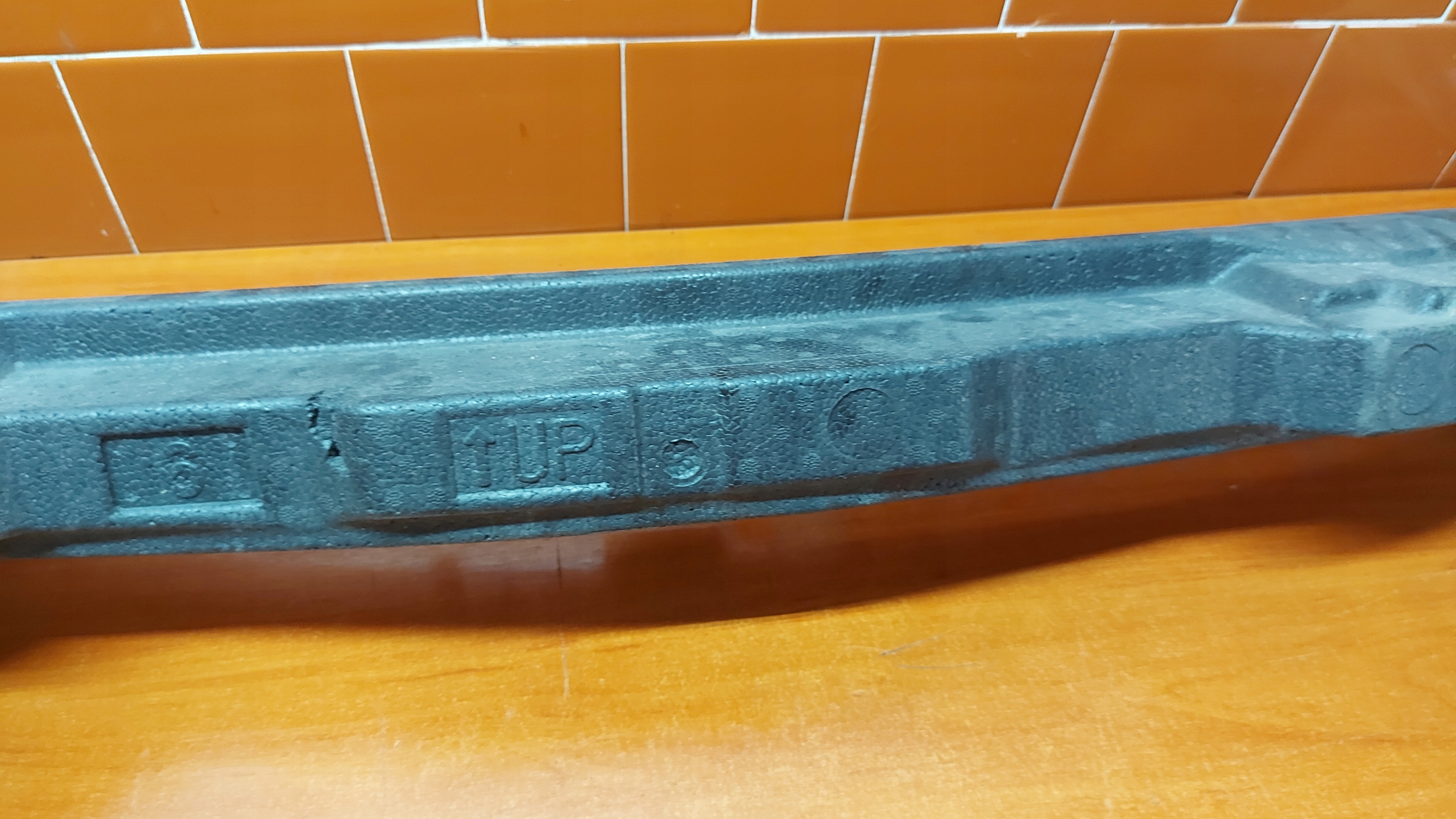 ABSORBER Polystirén nárazníku předek TOYOTA COROLLA E16 E18 16-18