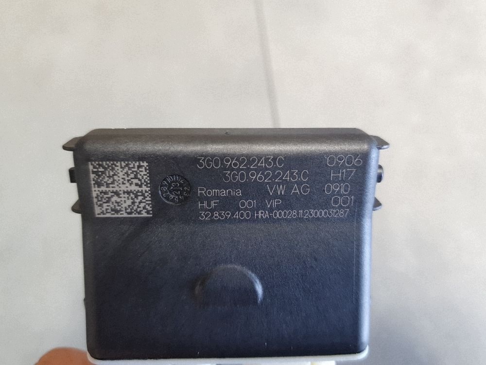 Cupra Leon IV module sensor bonnet boot 3G0962243C