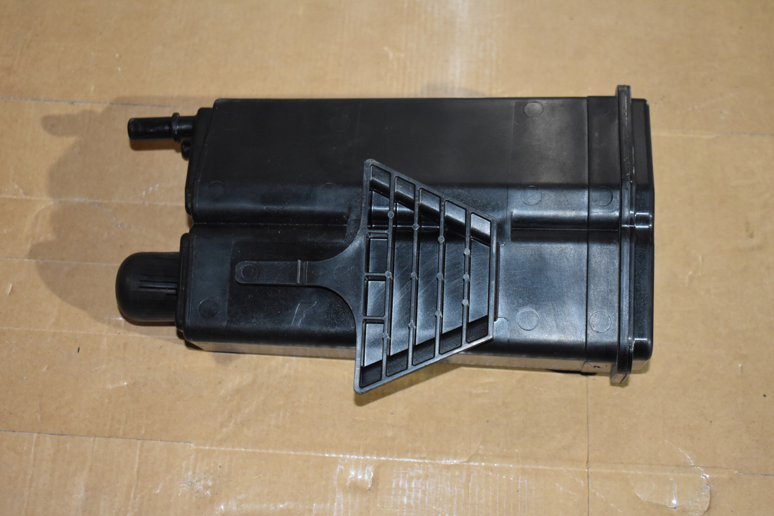 IDEALNY Kohlenstofffilter MERCEDES W214 1