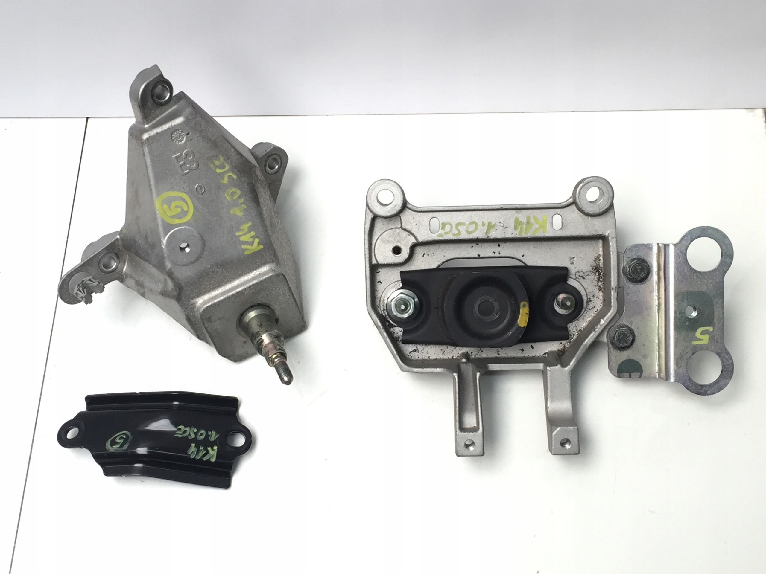 MICRA K14 1.0 sce Лапа подушка коробки