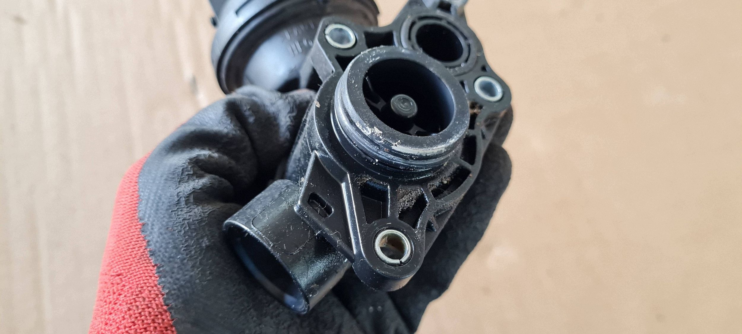 SQ5 80A ventil vode 3.0 TFSI CWG 06M121673F S4 B9 S5 8W A6 C8 A7 4K