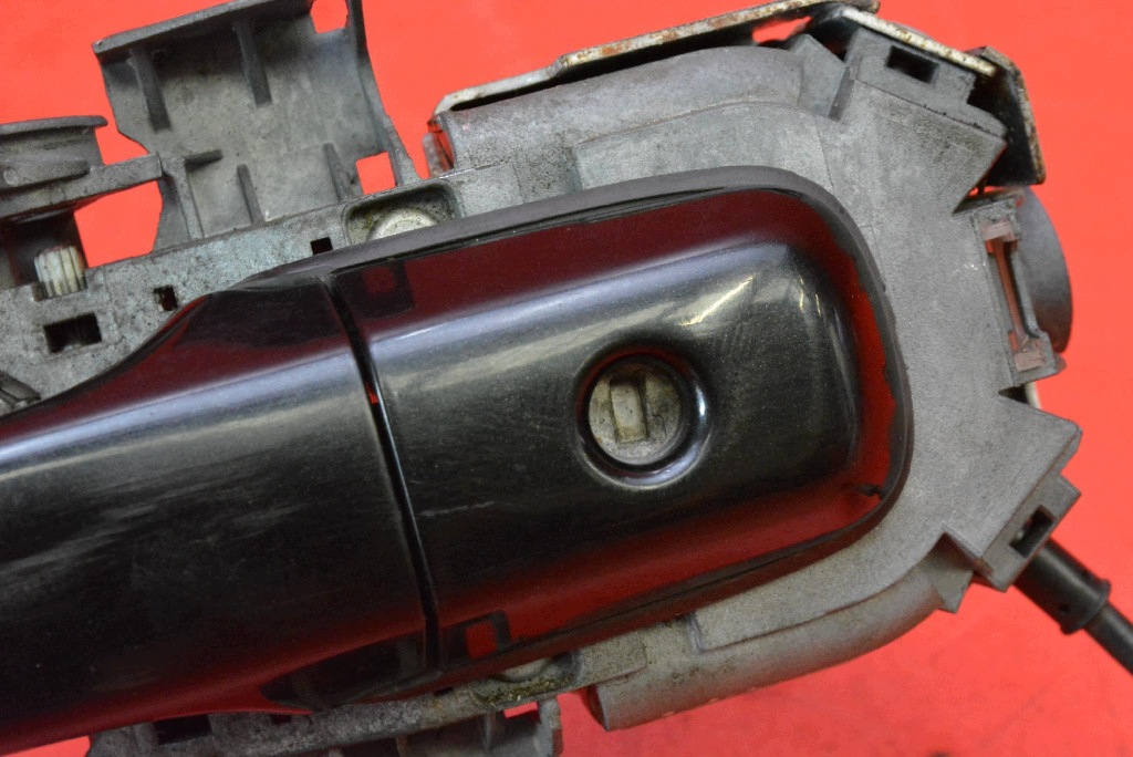 handle left front front 452-46 VOLVO XC60 1 and LIFT 13-17