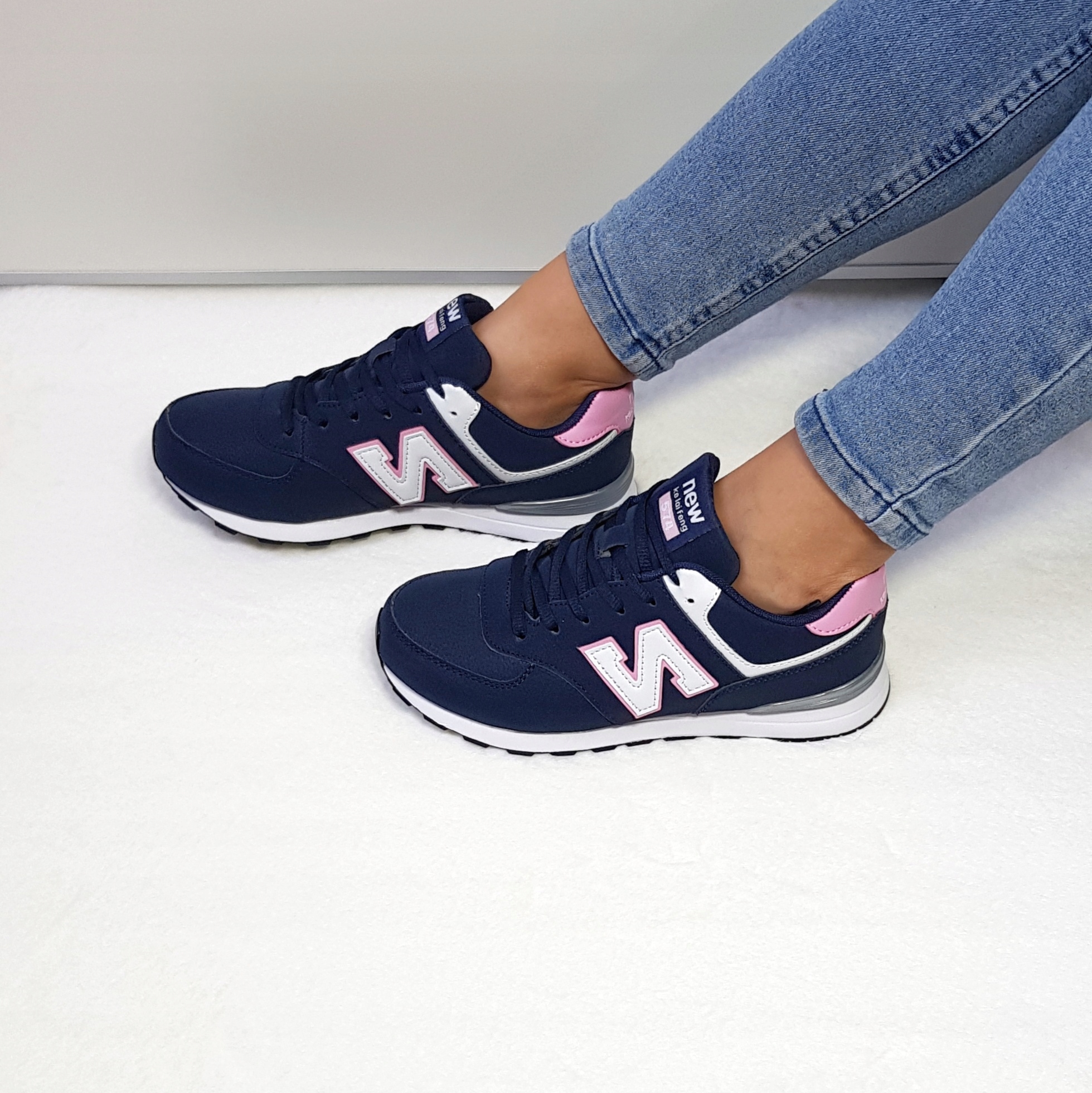 Buty Damskie Adidasy Sneakersy Sportowe Różowe r36 Kod producenta KLF8829-11A BLUE/PINK 36