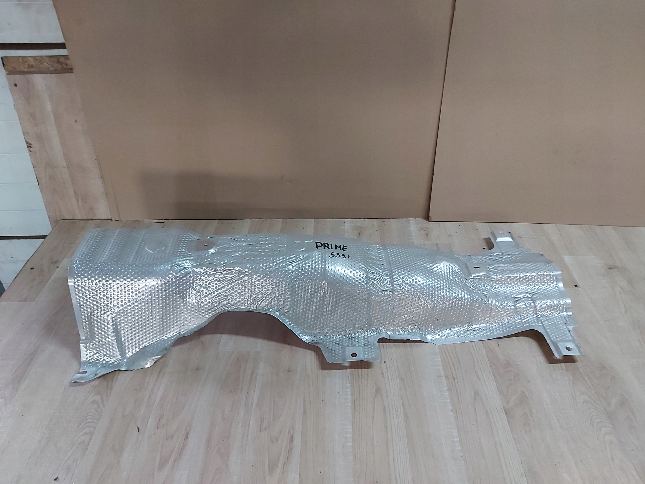 Toyota Prius IV osłona termiczna PRIME Plug In