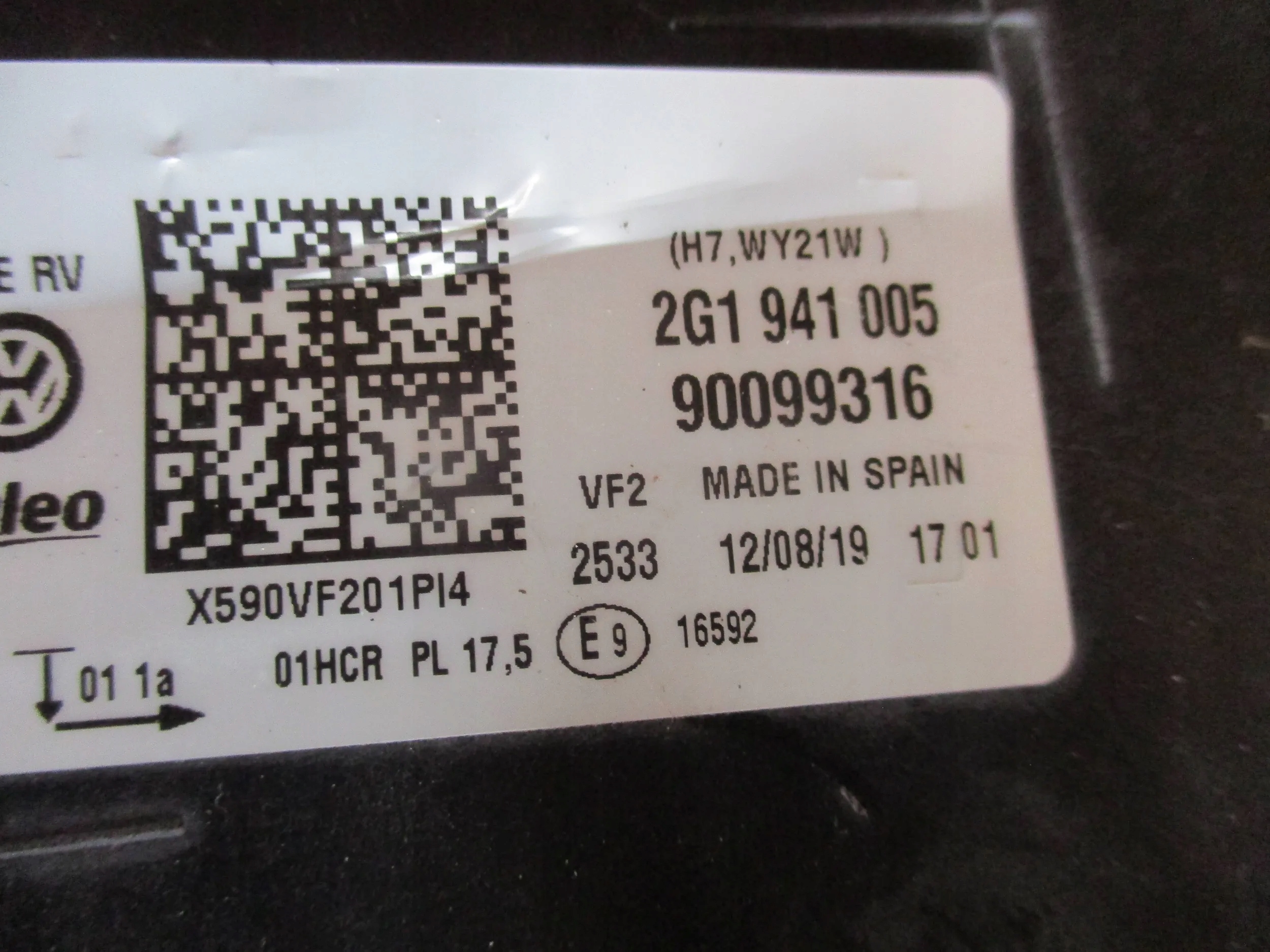 light front left VW POLO VI 2G1