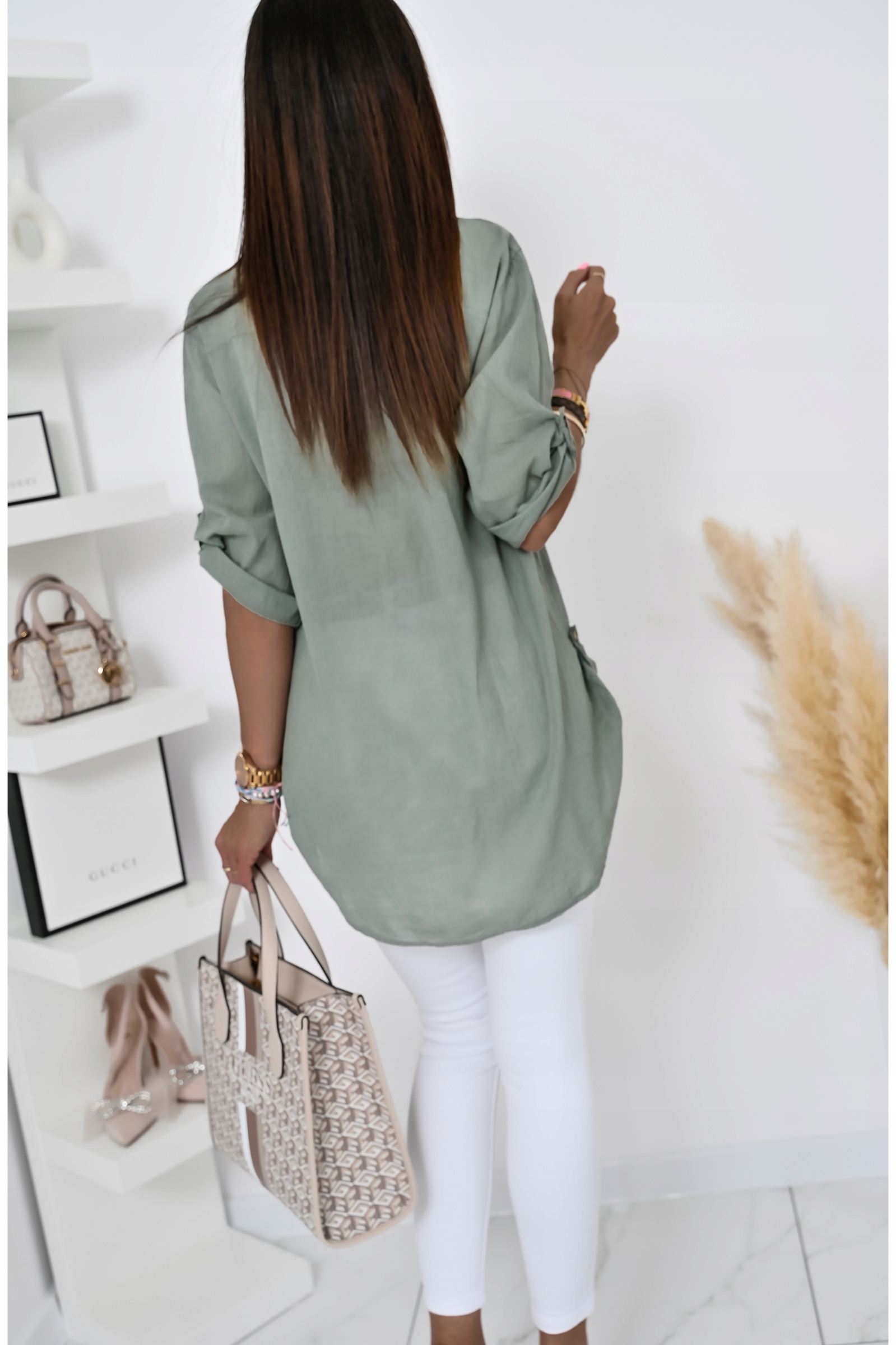 LEKKA ROZPINANA DO POŁOWY KOSZULA ALLORA! WZ.1 Odcień khaki