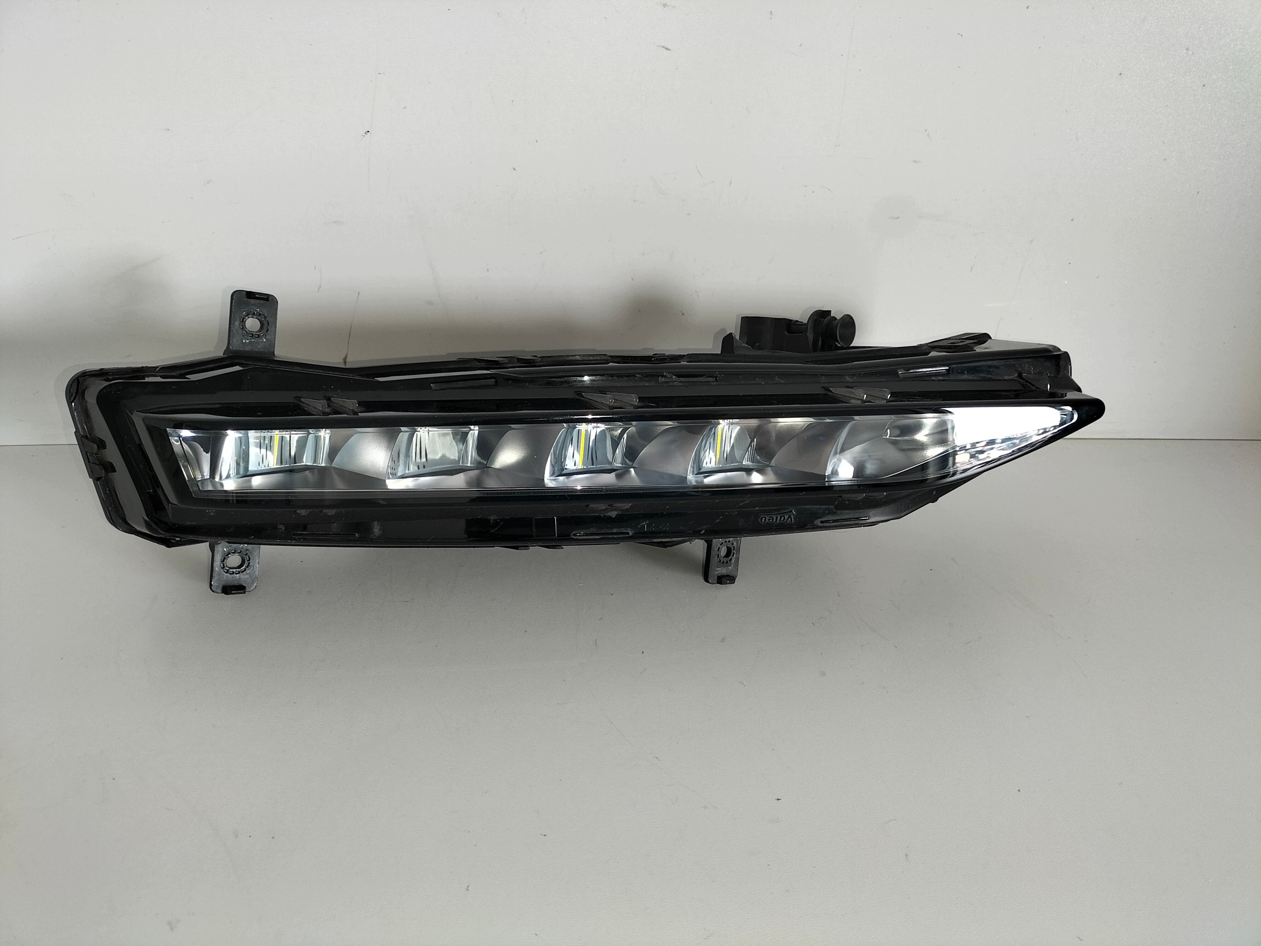 fog light light front left SKODA SUPERB III LIFT 19- LED
