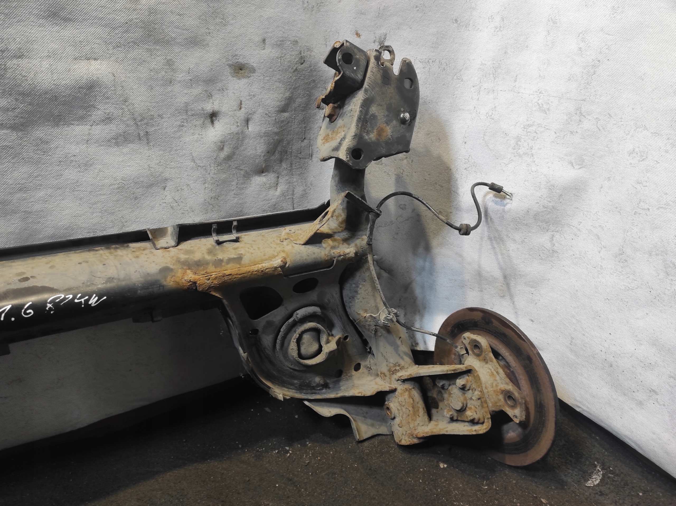 suspension beam rear part axis rear discs RENAULT MODUS 1.6