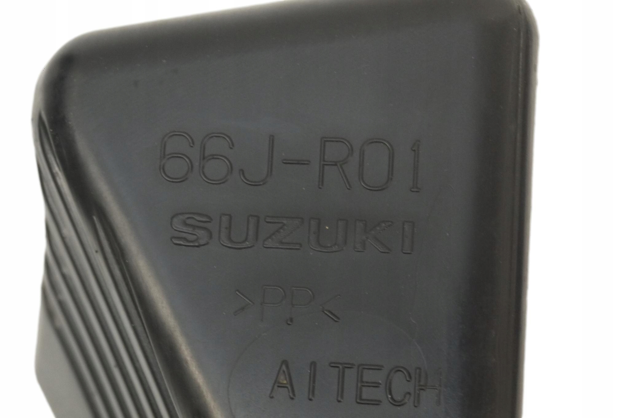 SUZUKI GRAND VITARA DDIS OBUDOWA FILTRA RESONATOR Waga produktu z opakowaniem jednostkowym 3 kg