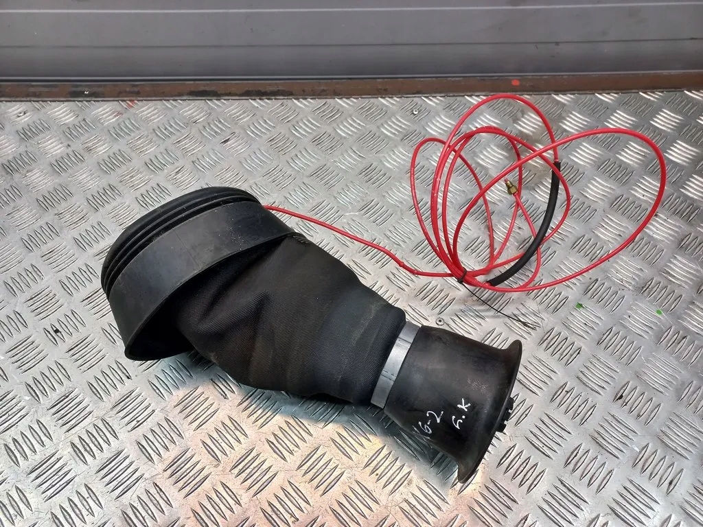 BMW X6 E71 A2642 задняя левая сторона груши