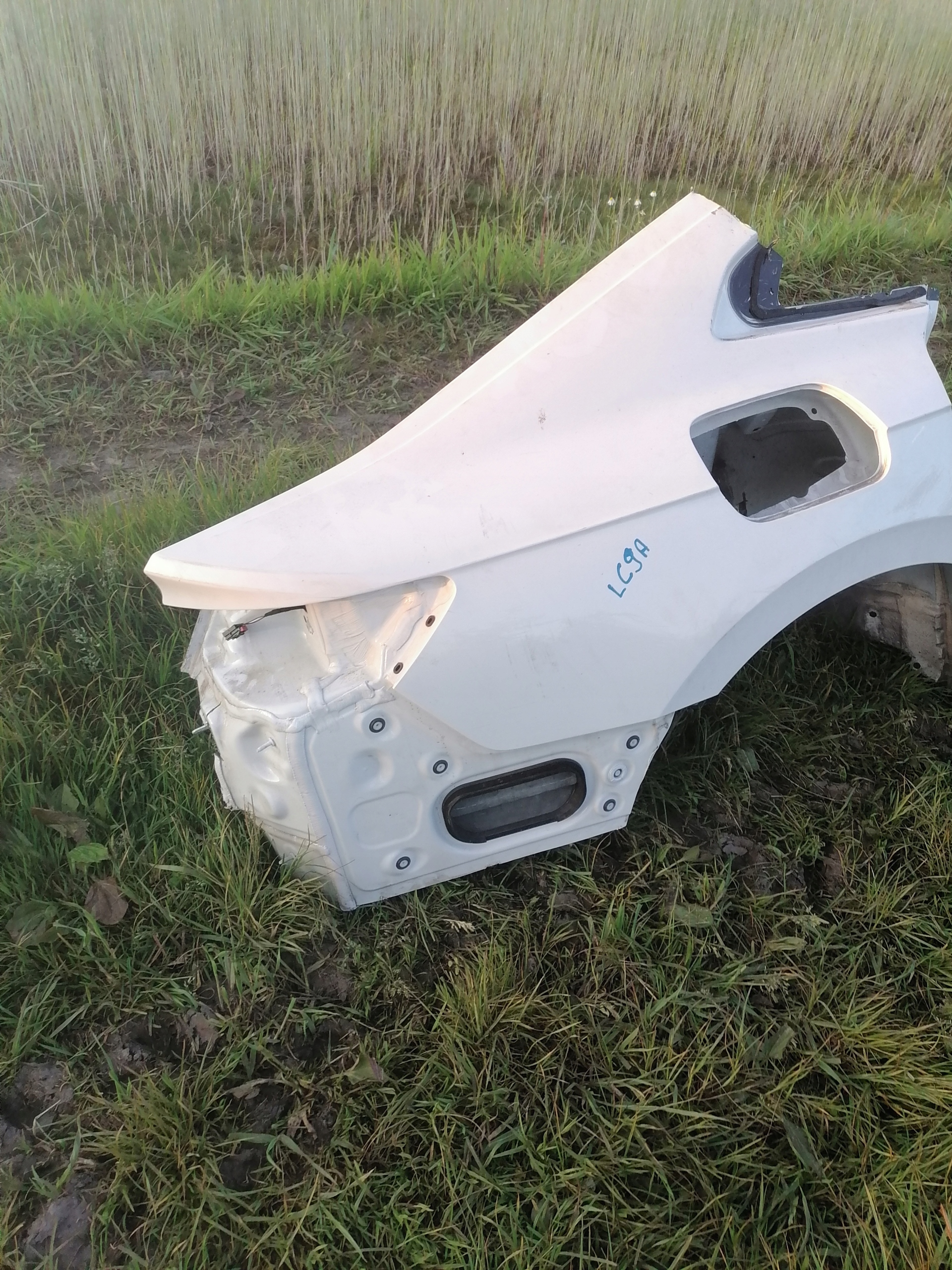 quarter right rear part volkswagen arteon