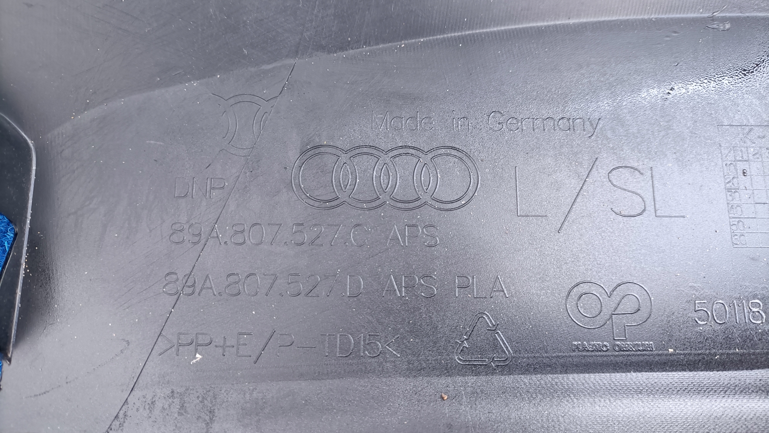 AUDI Q4 E-TRON S-LINE bumper rear part cap 89A807827C DN530AX