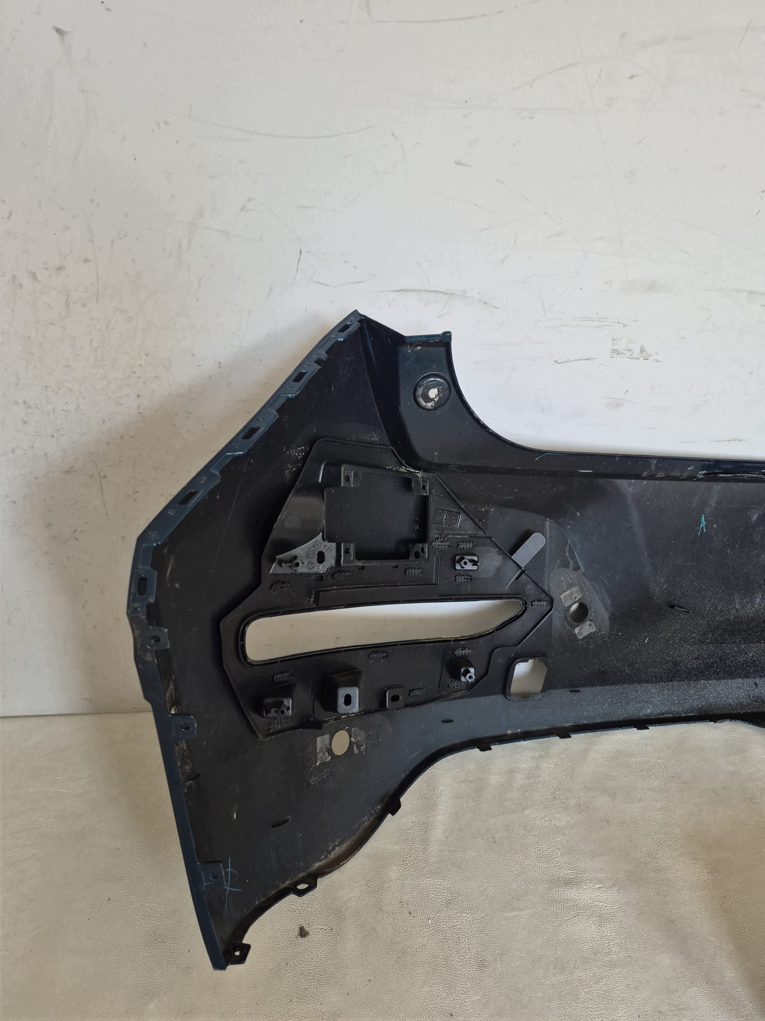 ORA GOOD CAT 03 20-> bumper rear part rear PDC