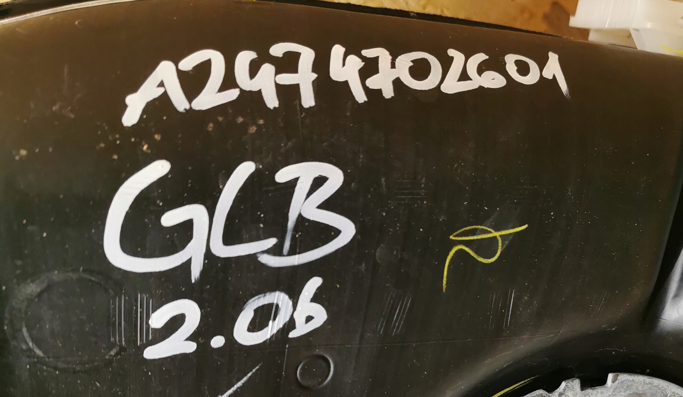 IDEALNY KPL. tank MERCEDES GLB X247 2.0b 1