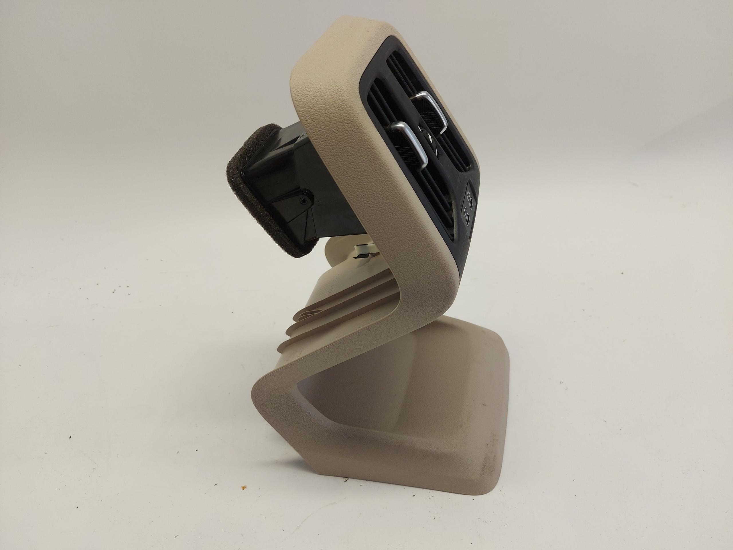 BMW iX1 X1 U11 grid air conditioning devices tunel rear part USB