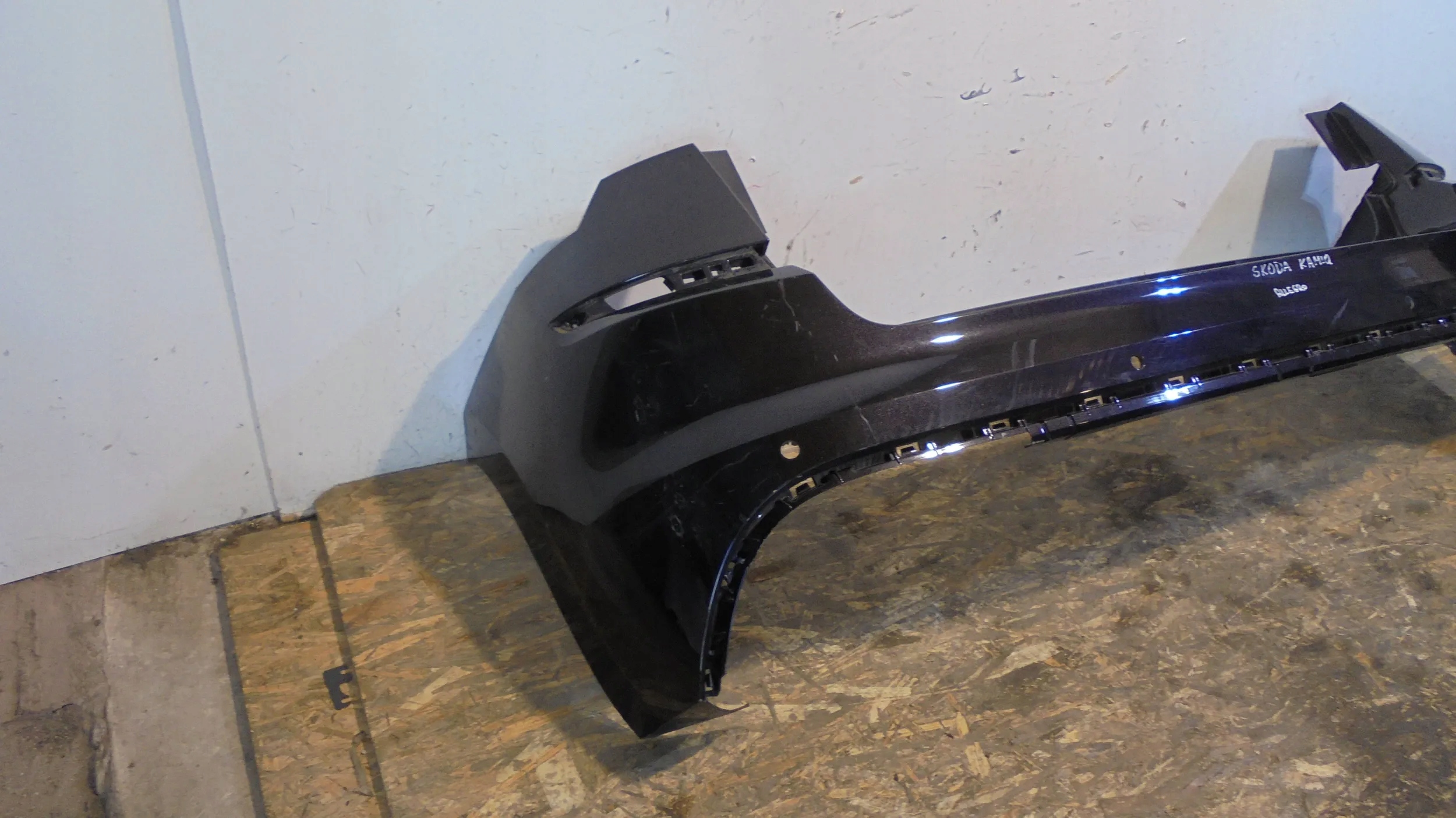 STOSSSTANGE HECK 658807421 SKODA KAMIQ