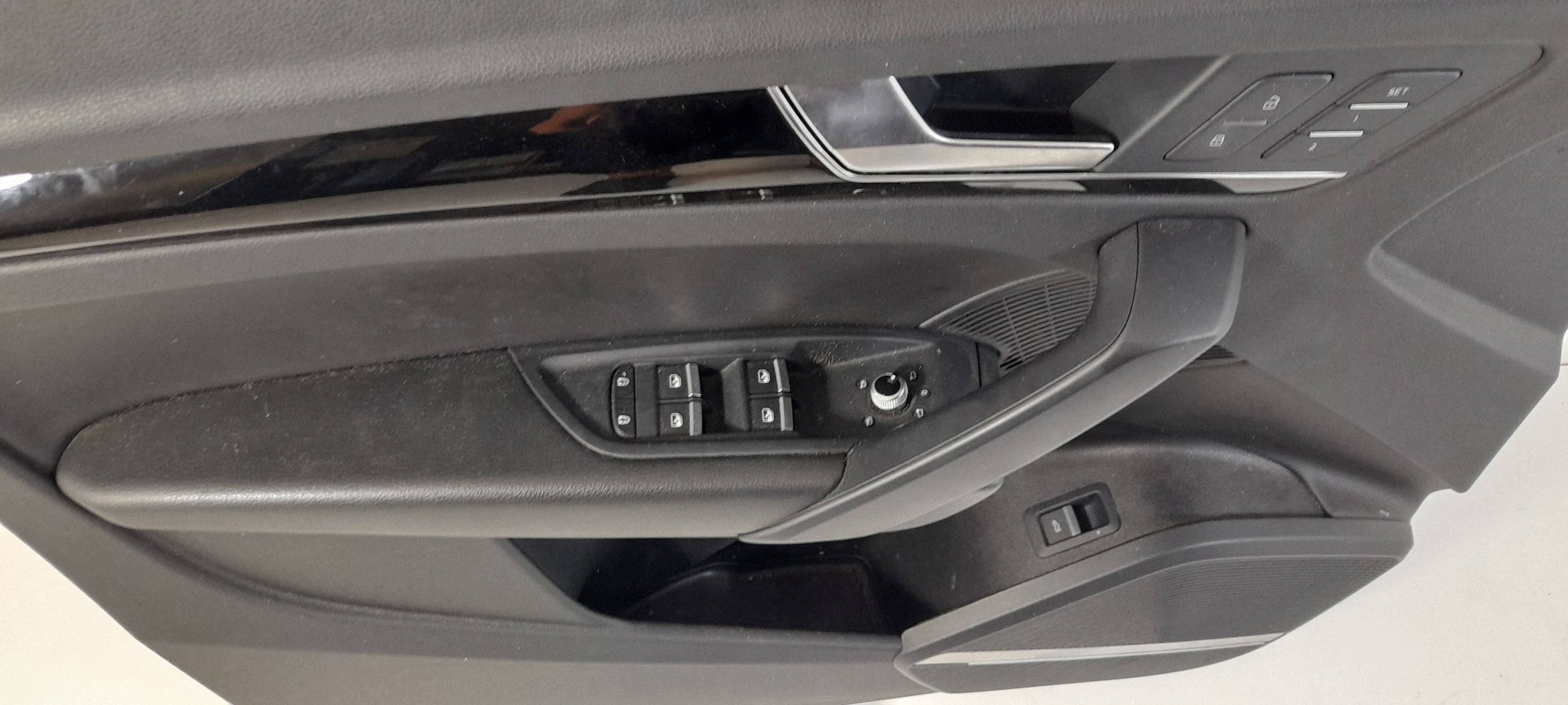 Audi Q5 SQ5 FY 80A side door front left 80A8996XE (ET261)
