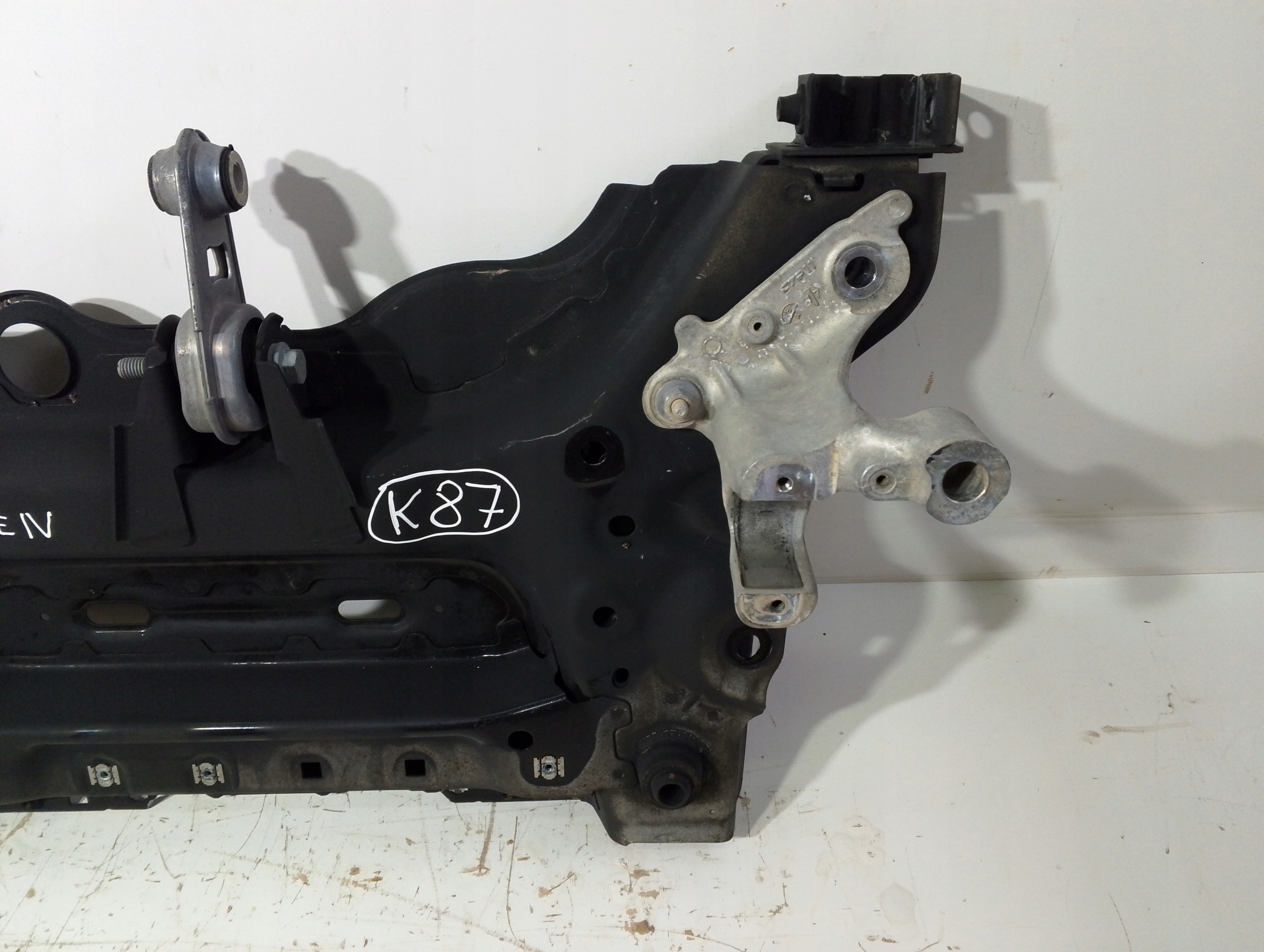RENAULT MEGANE IV axle beam subframe suspension beam (K87)