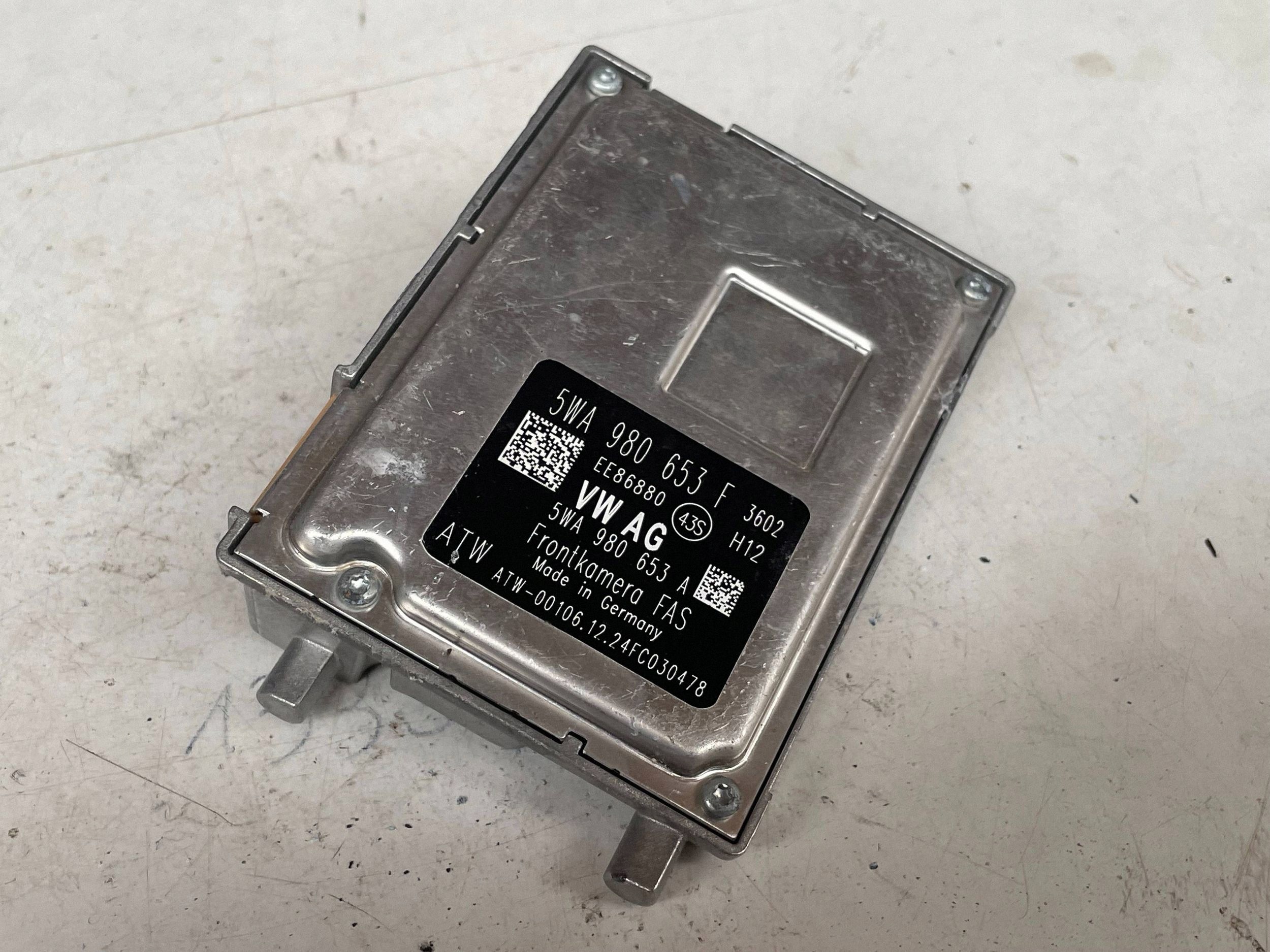KAMERA PRZEDNIEJ windows (ADAS) AUDI A3 8Y 5WA980653F @M