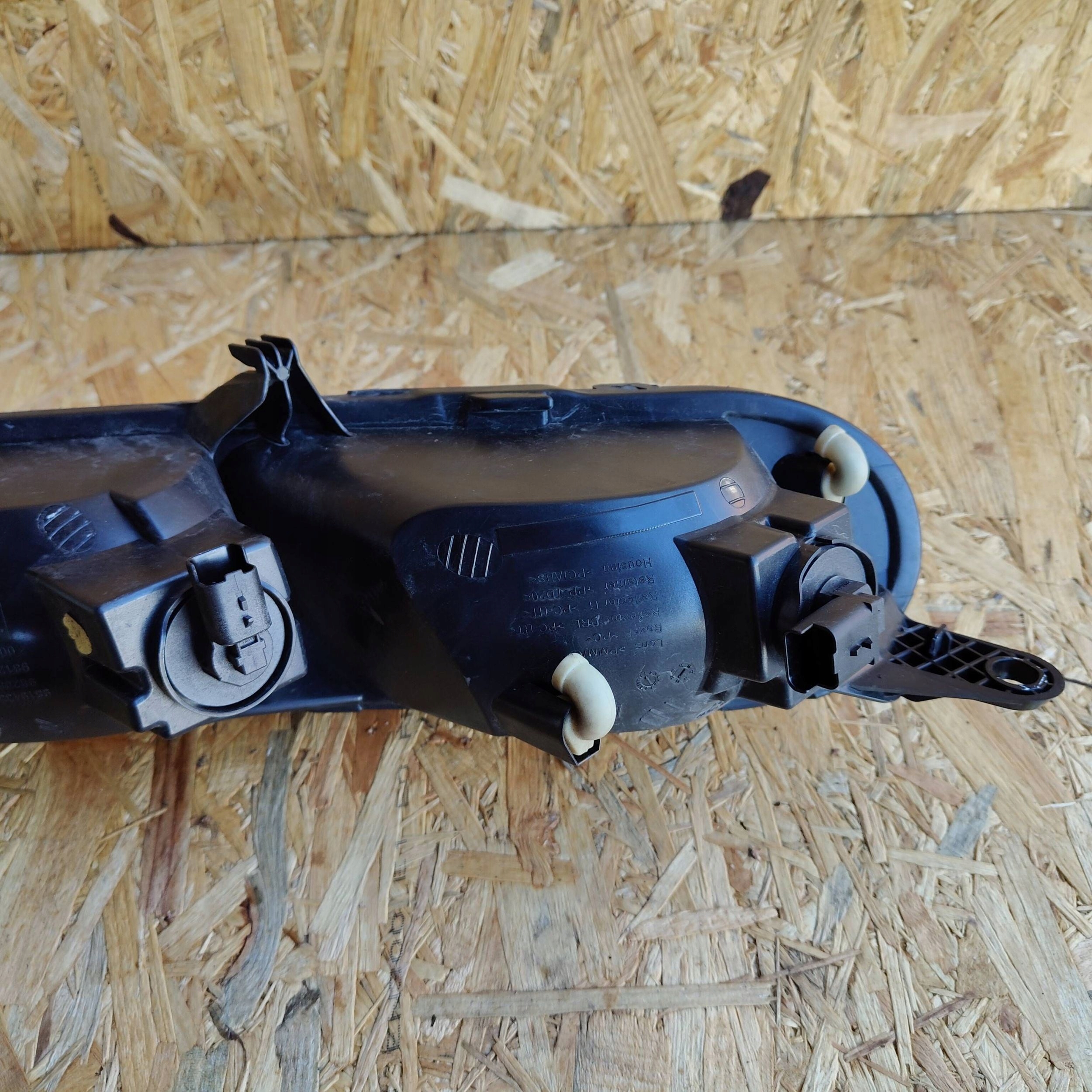 daytime running lights front side left Citroen C3