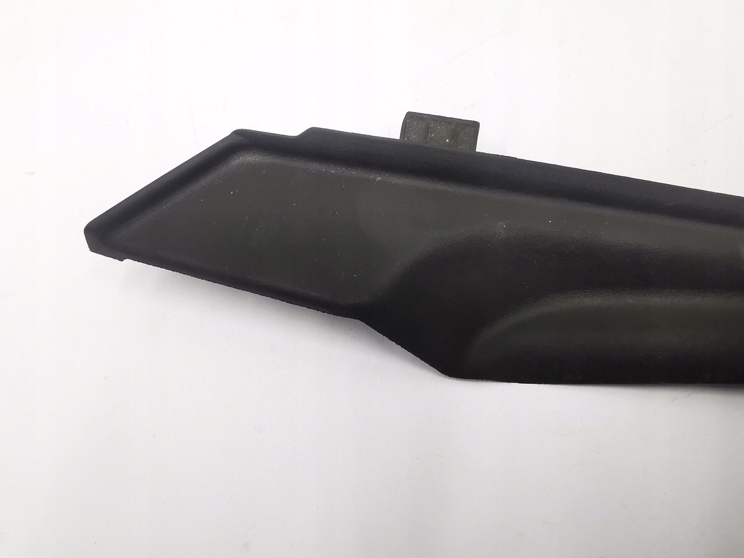 gasket under the window right TOYOTA COROLLA E16 53823-02090