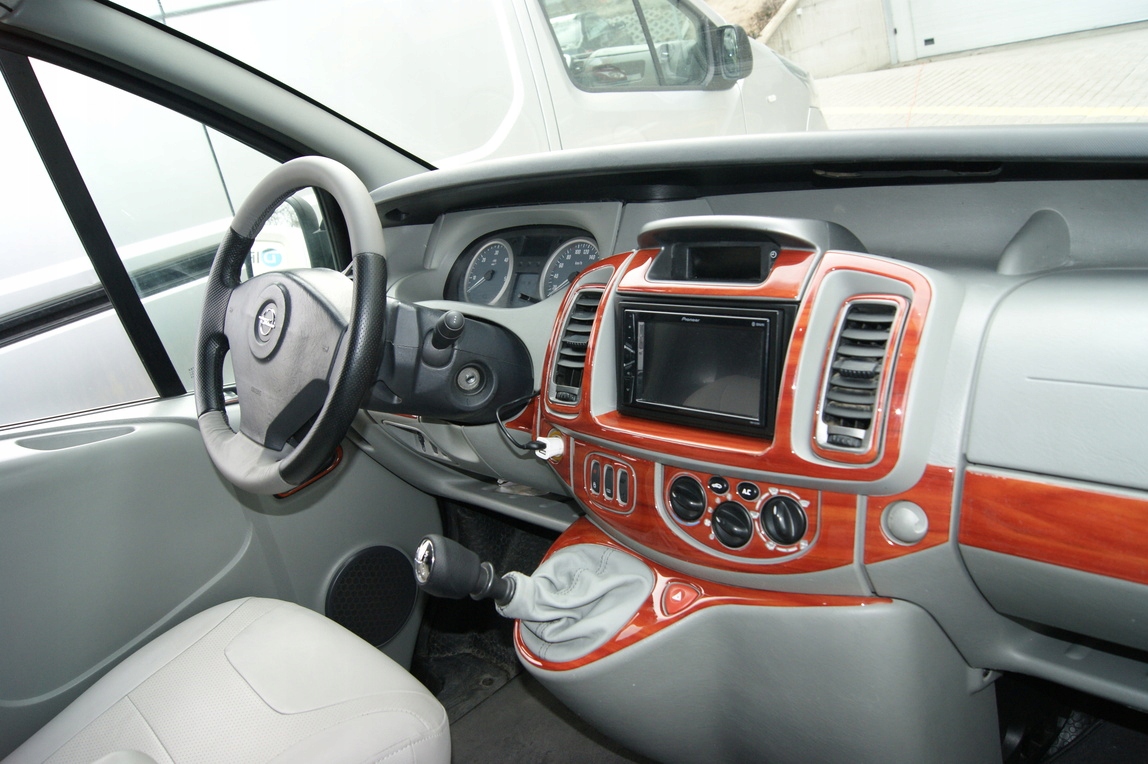 RENAULT TRAFIC ОБЛИЦЮВАННЯ КАБІНИ НАКЛЕЙКИ 3D ПАНЕЛЬ