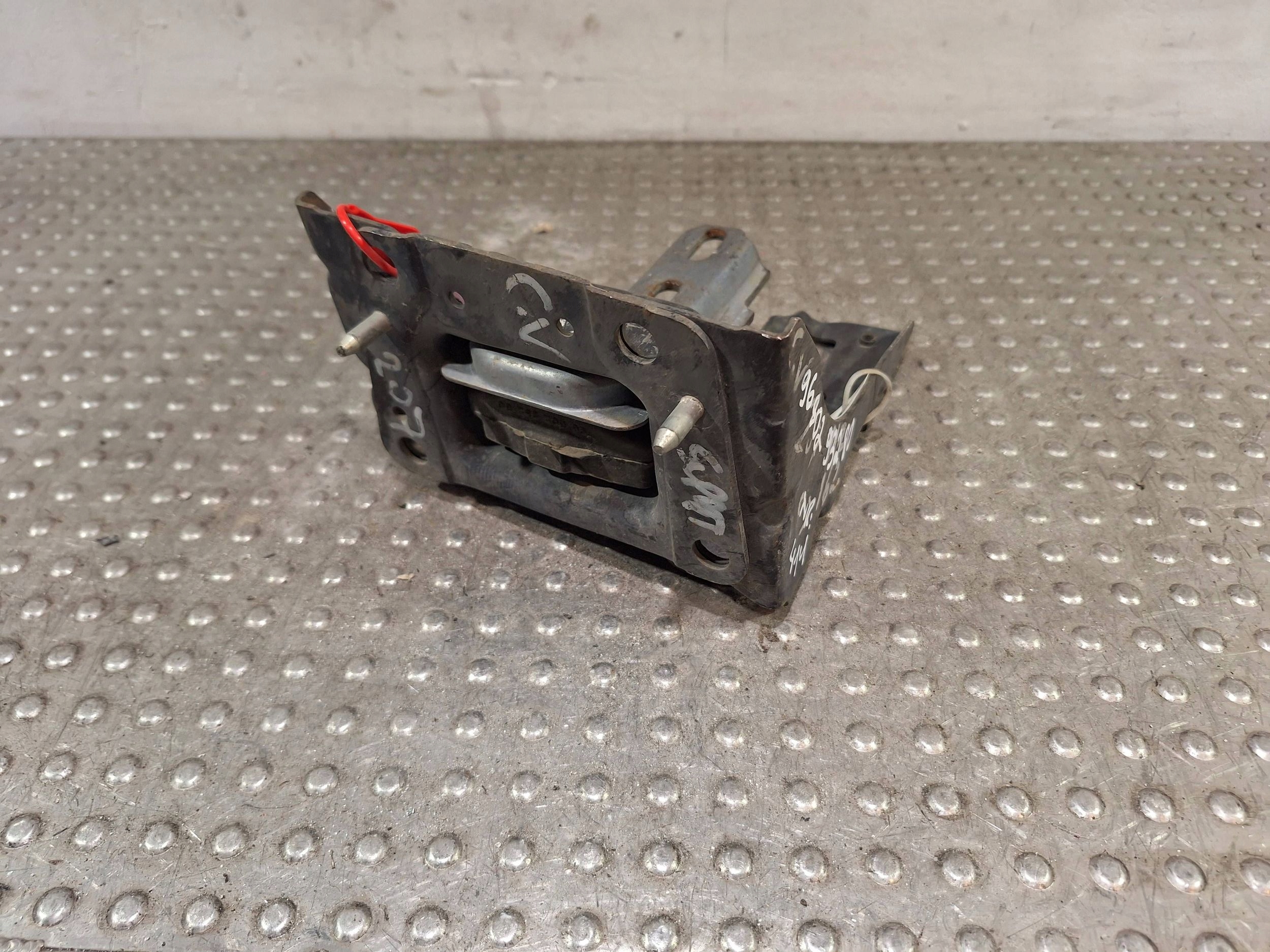 holder engine mount 9680293280 PEUGEOT 207 1.4 16V 06