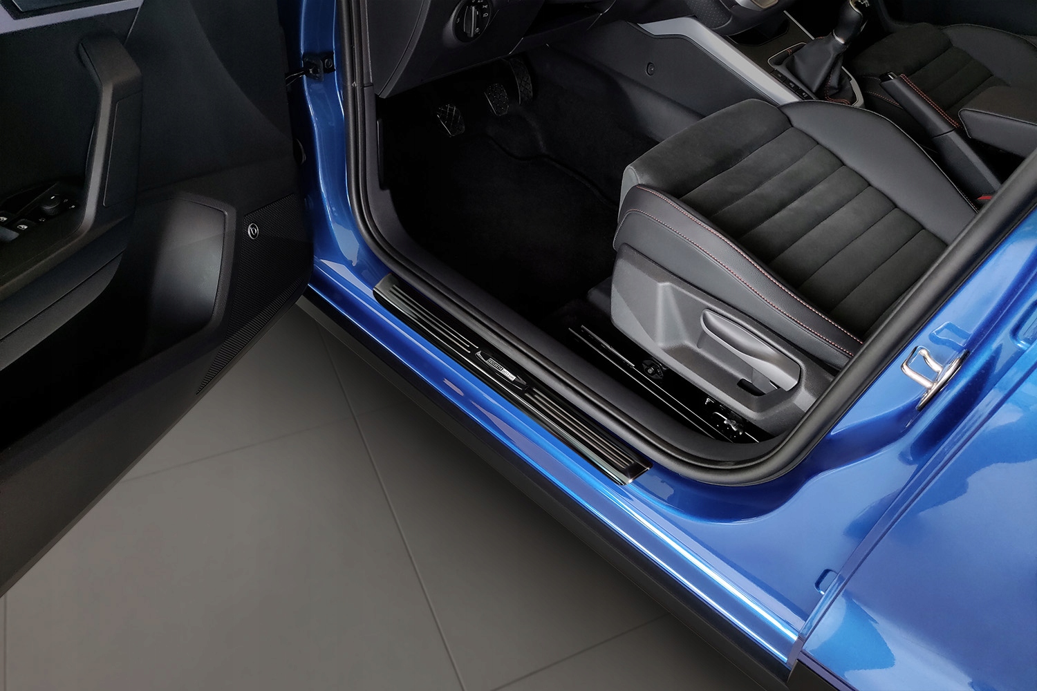 SEAT ARONA 2017-2021, FL 2021- NAKŁADKI LISTWY PROGOWE PROGI Numer katalogowy producenta 2/21013