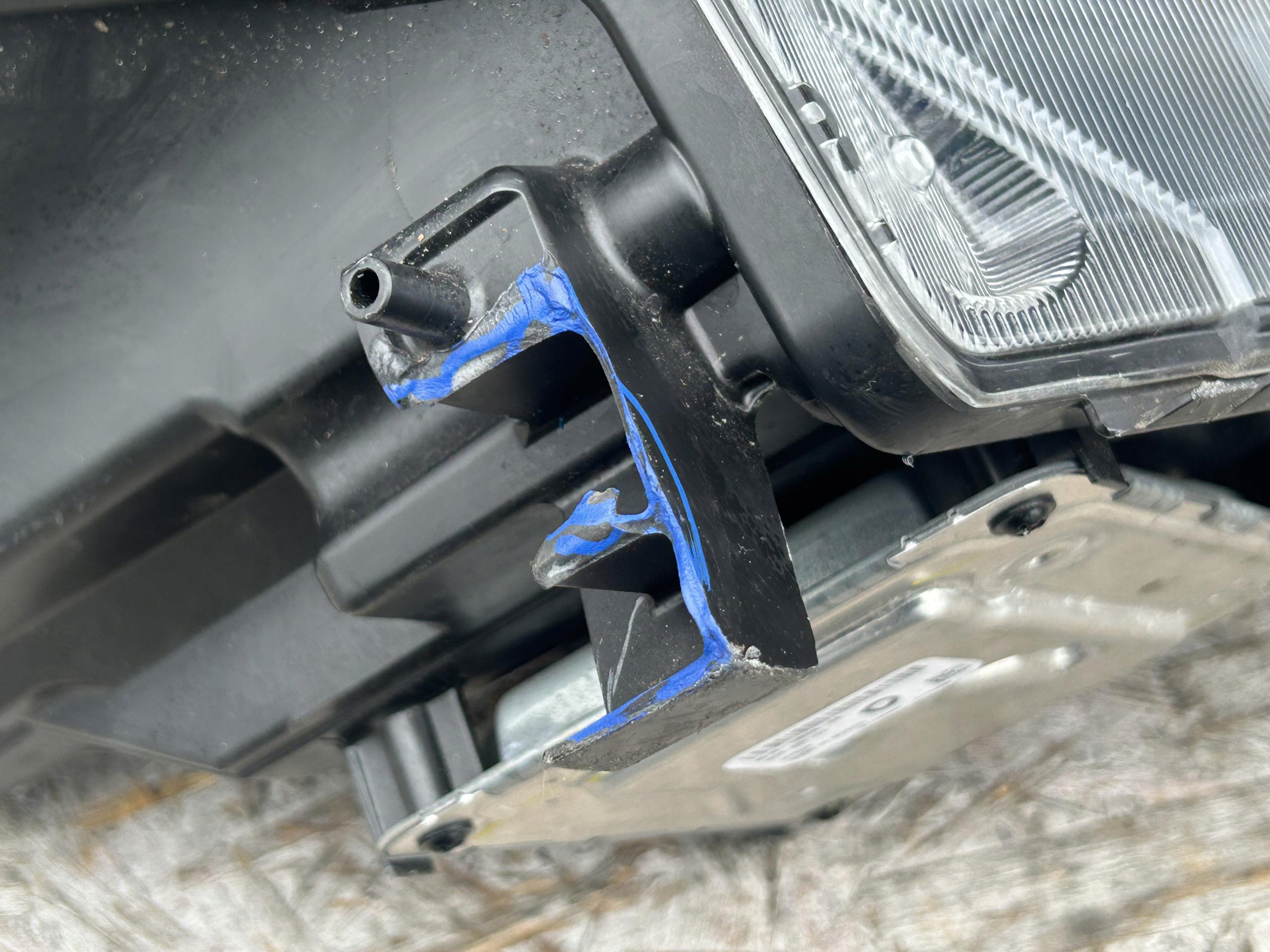 light right front FULL LED IQ VW AMAROK II 22- N1XB-13E016-DC