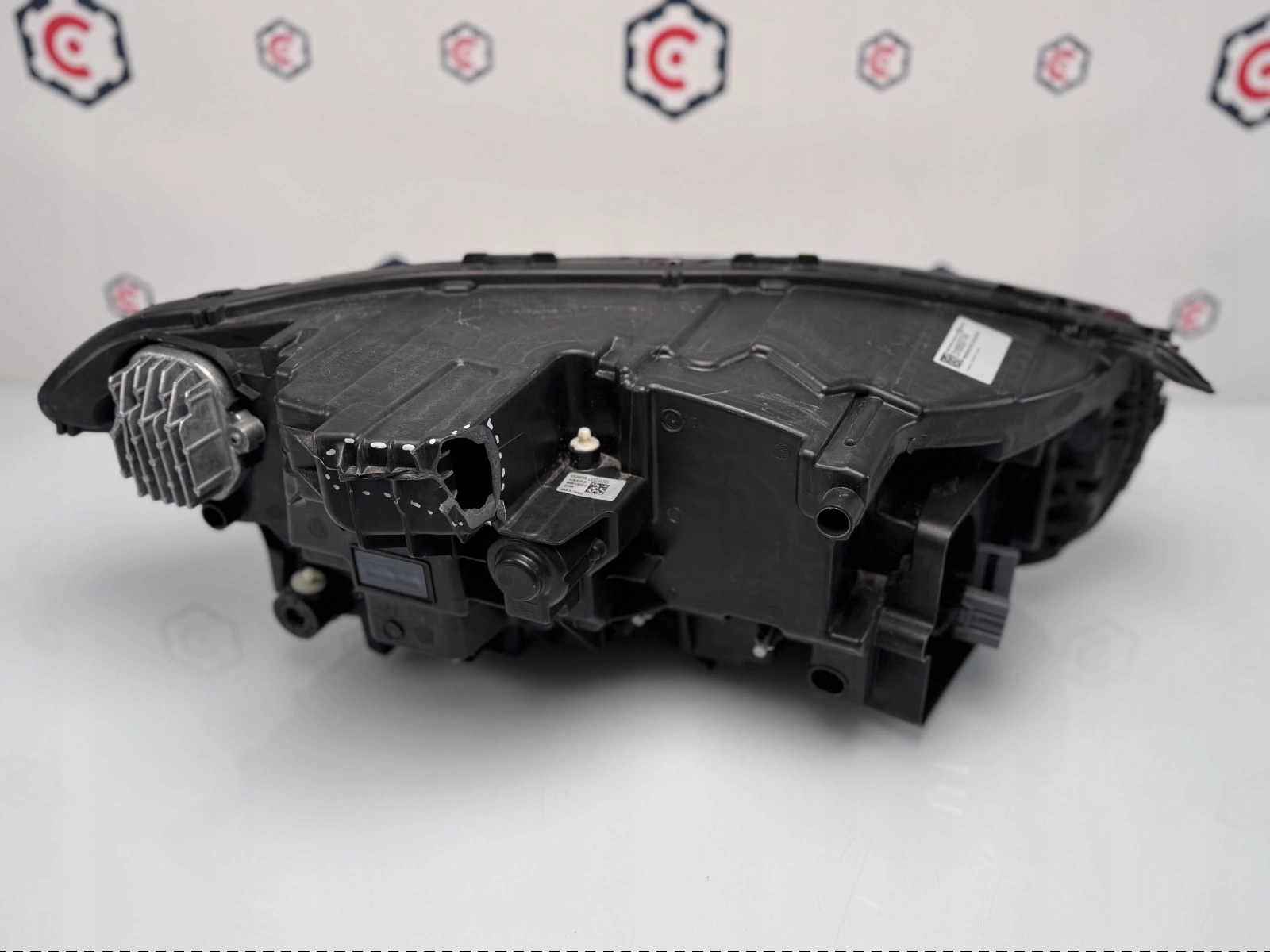 LAMPA LEWA PRZÓD VOLVO XC90 II FULL LED 2015- Rodzaj świateł mijania LED