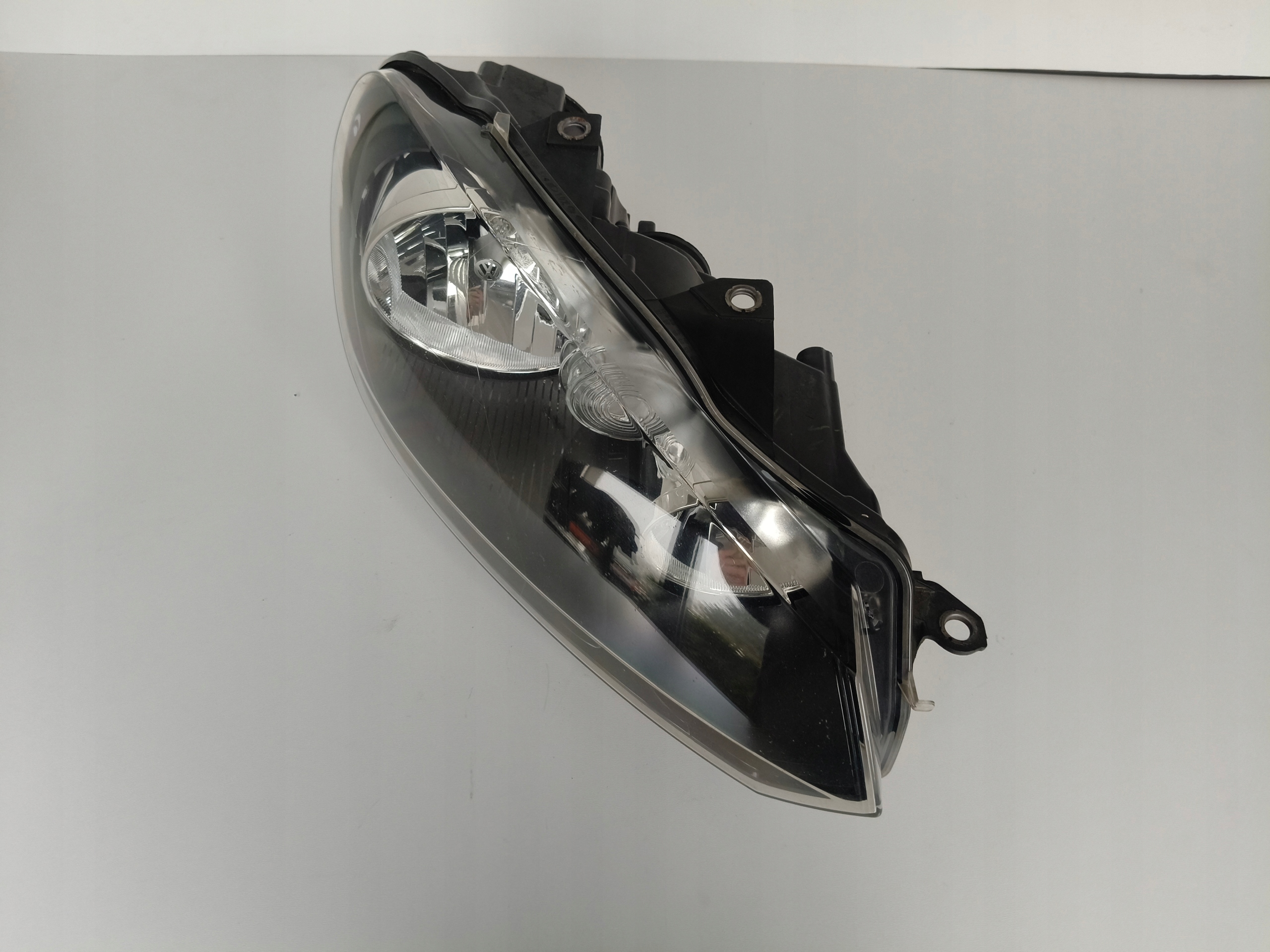 light right REFLEKTOR AUDI A3 8V 8V0 16- LIFT XENON LED