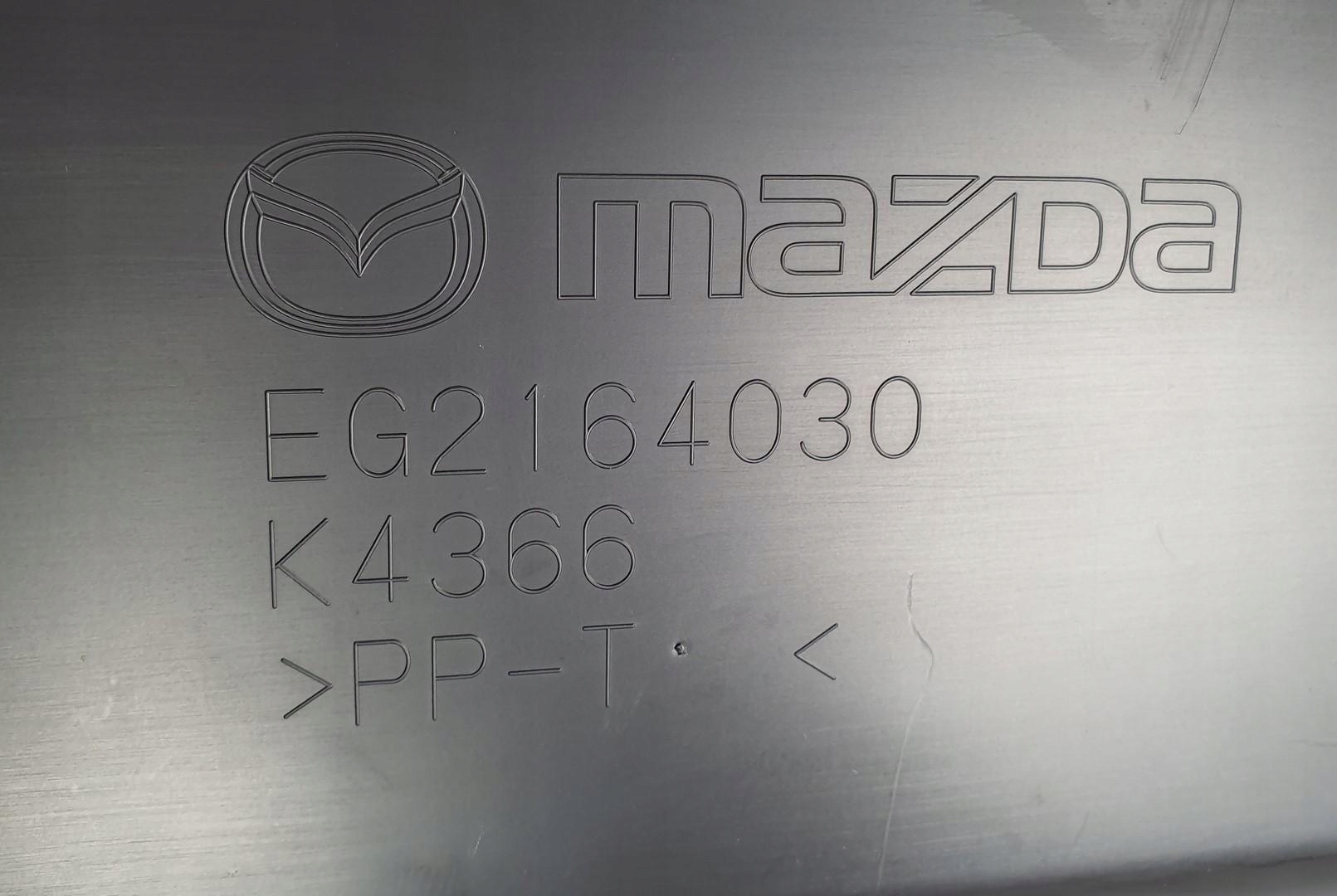 бардачок пассажира mazda EG2164030 европа