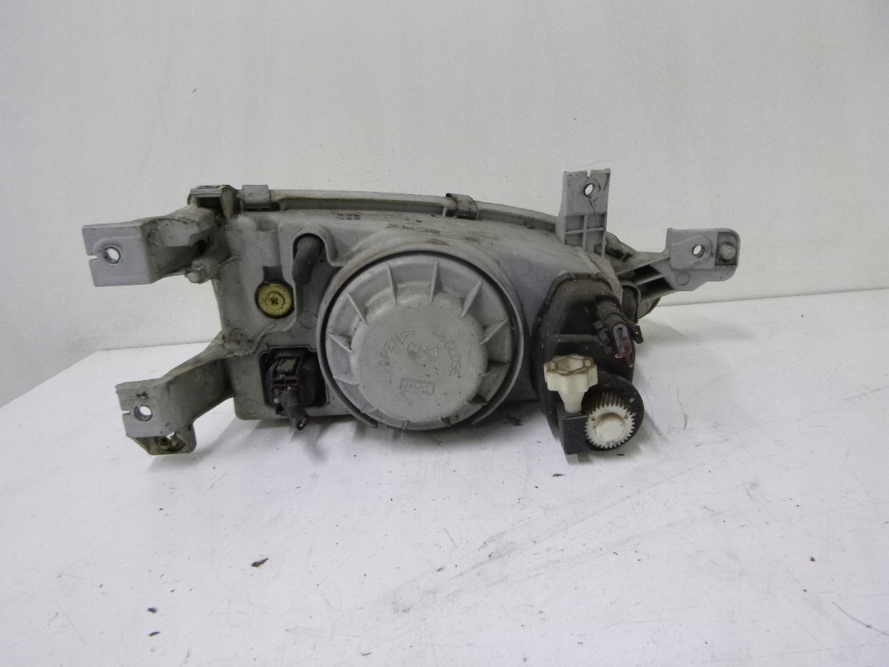 light front Hyundai Accent X3
