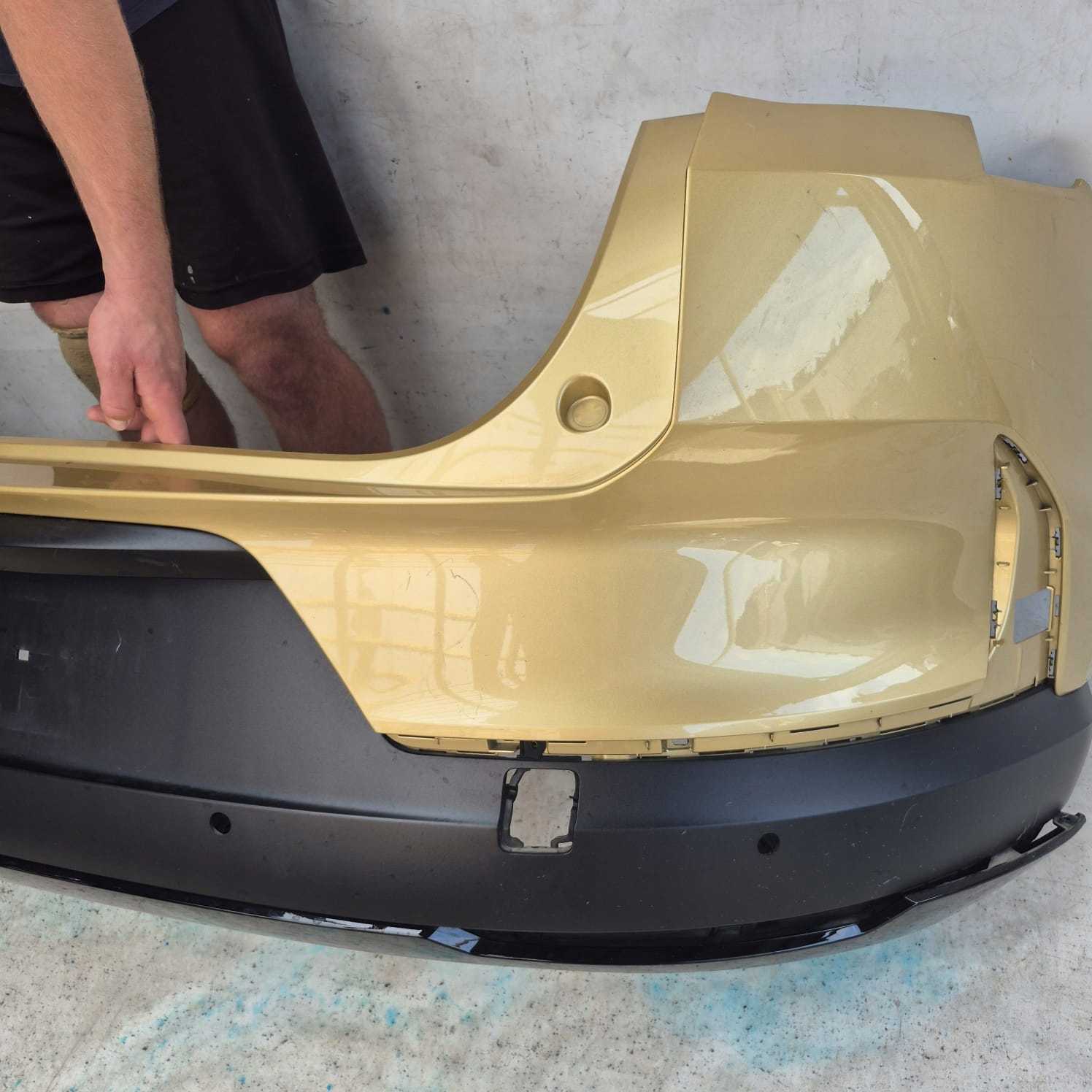 POLESTAR IV 4 23- bumper rear part rear PDC