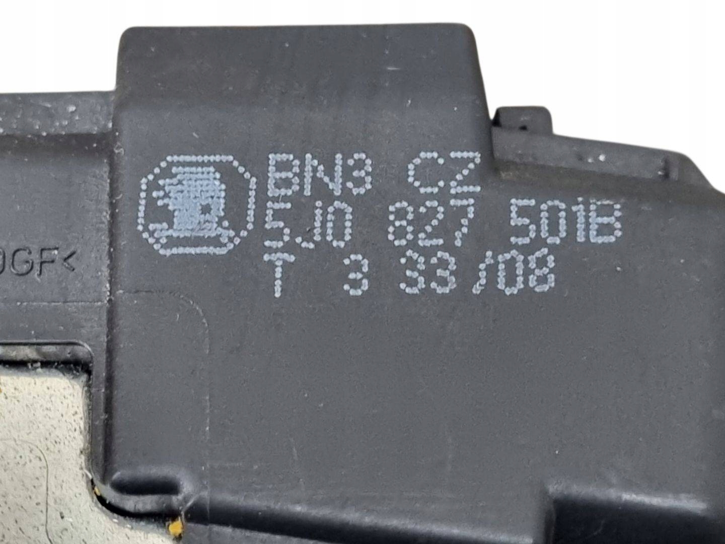 lock bonnet boot Skoda Fabia 2 5J 2008 5J0827501B