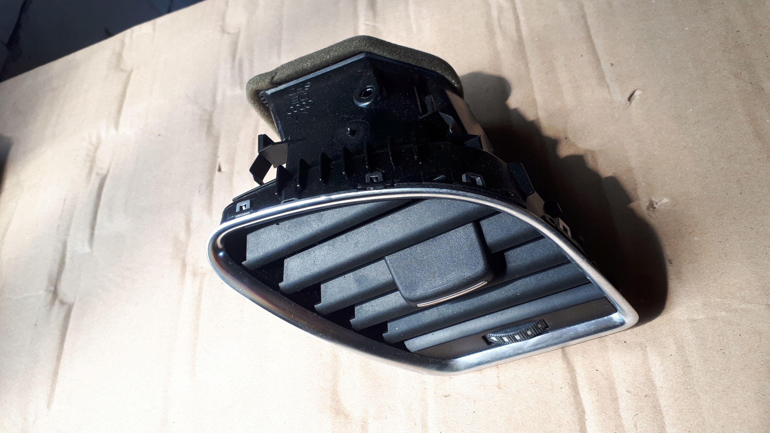 S4 B8 A4 grid air conditioning devices right EU consoles A5 S5