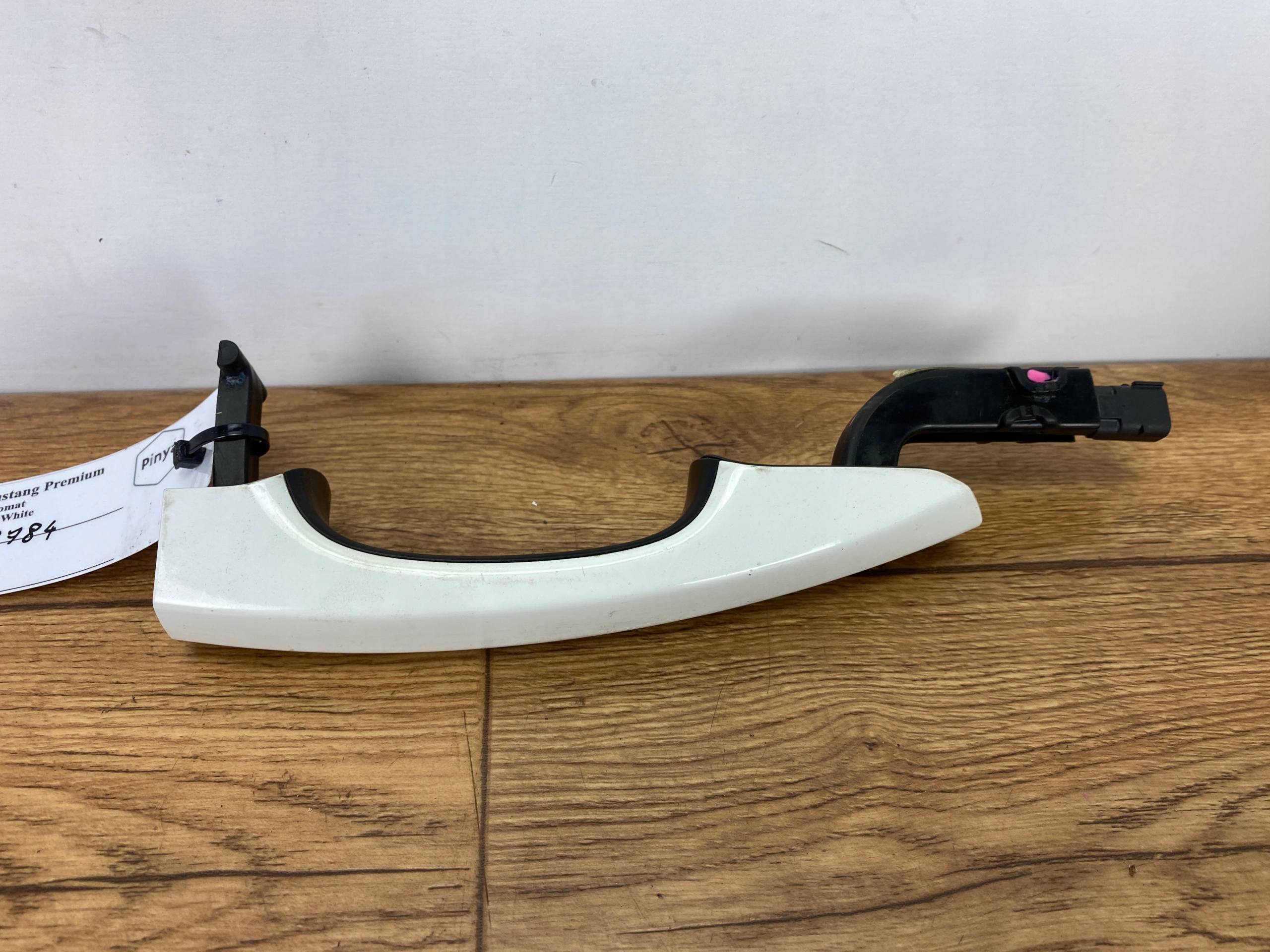 handle left front Ford Mustang VI cabrio 2015+