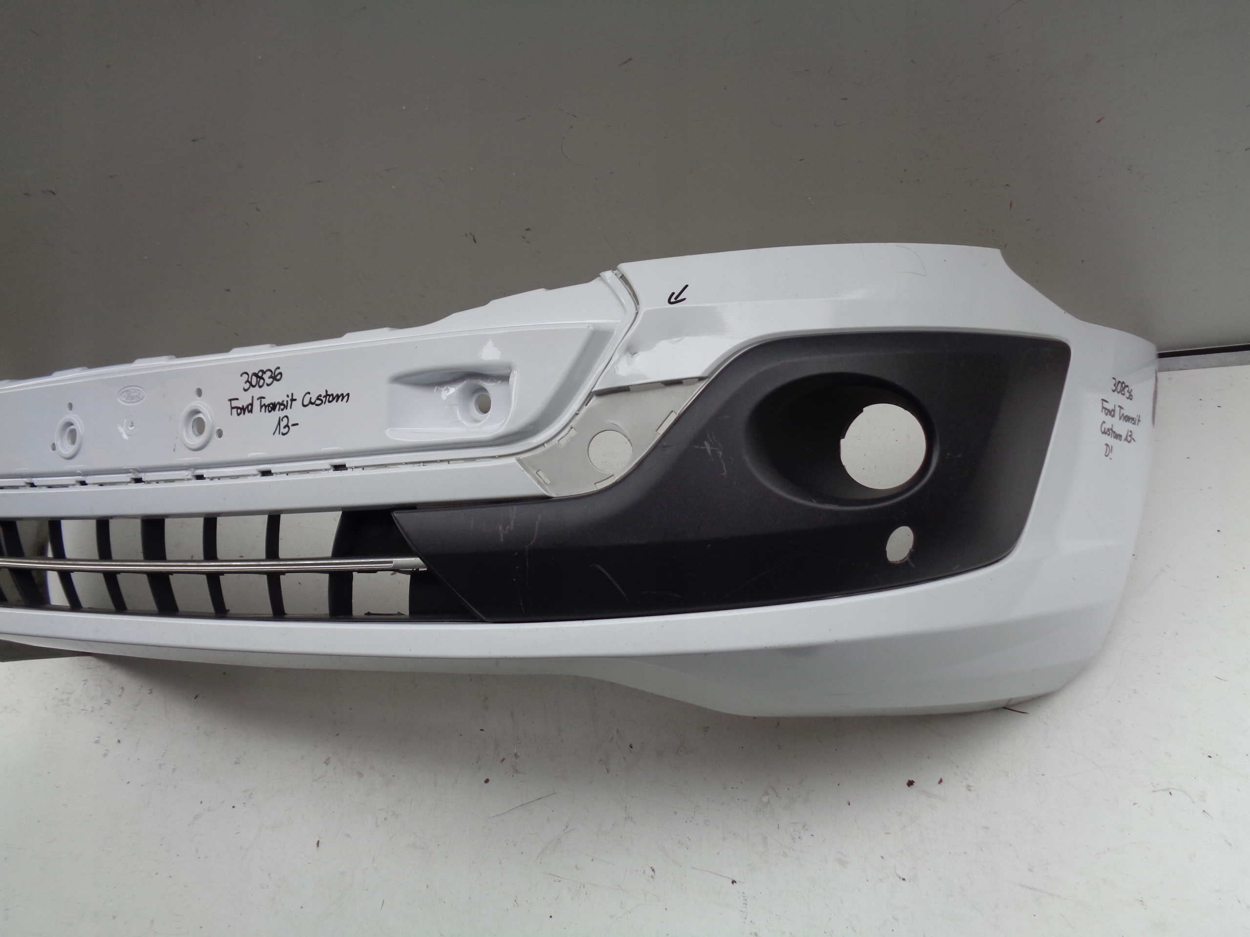 FRONTSTOSSSTANGE FORD TRANSIT CUSTOM 13-17 NR 30836