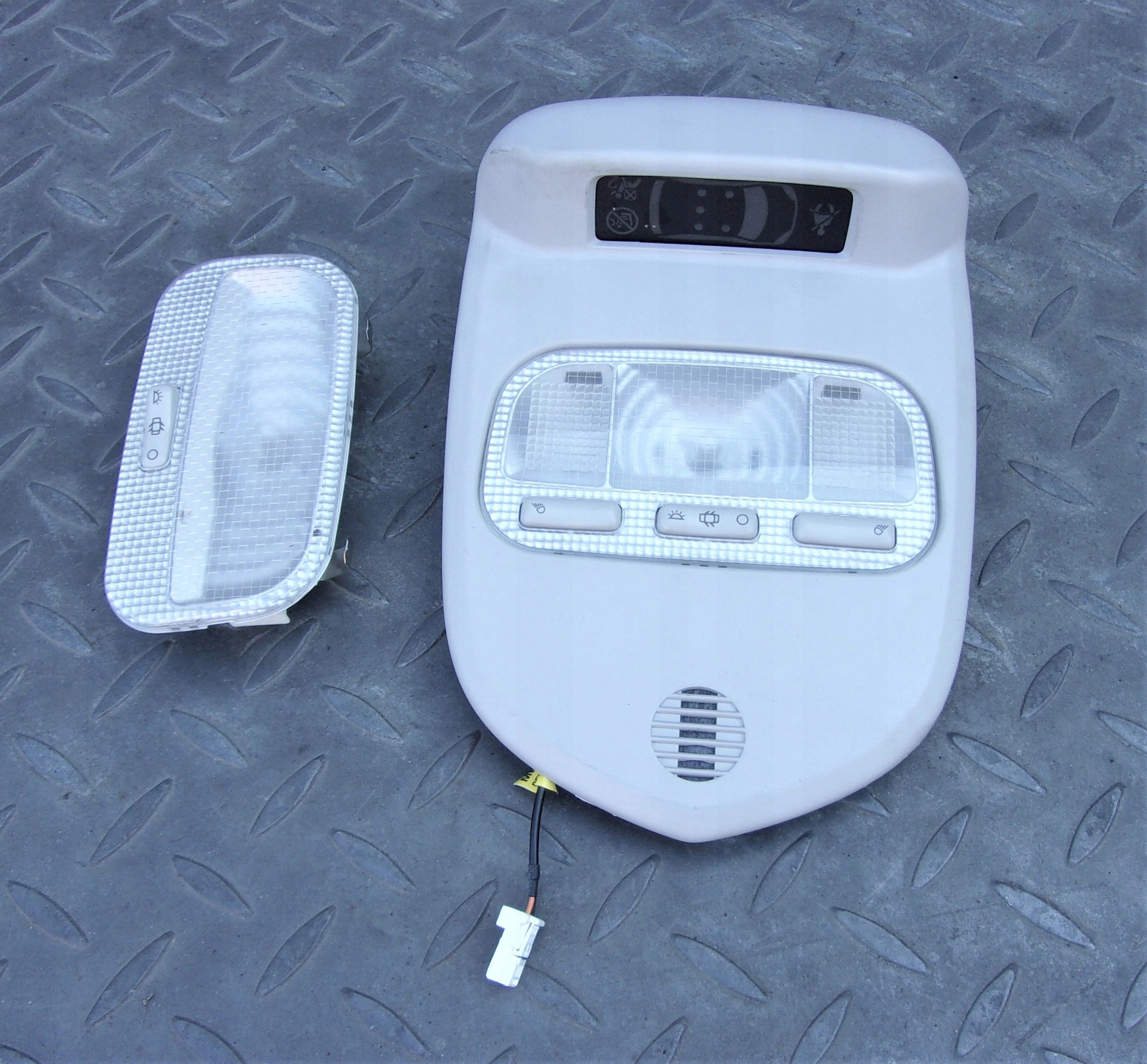 9658675977 - PEUGEOT 3008 И ЛАМПА ОСВЕЩЕНИЯ КАБИНЫ МИКРОФОН