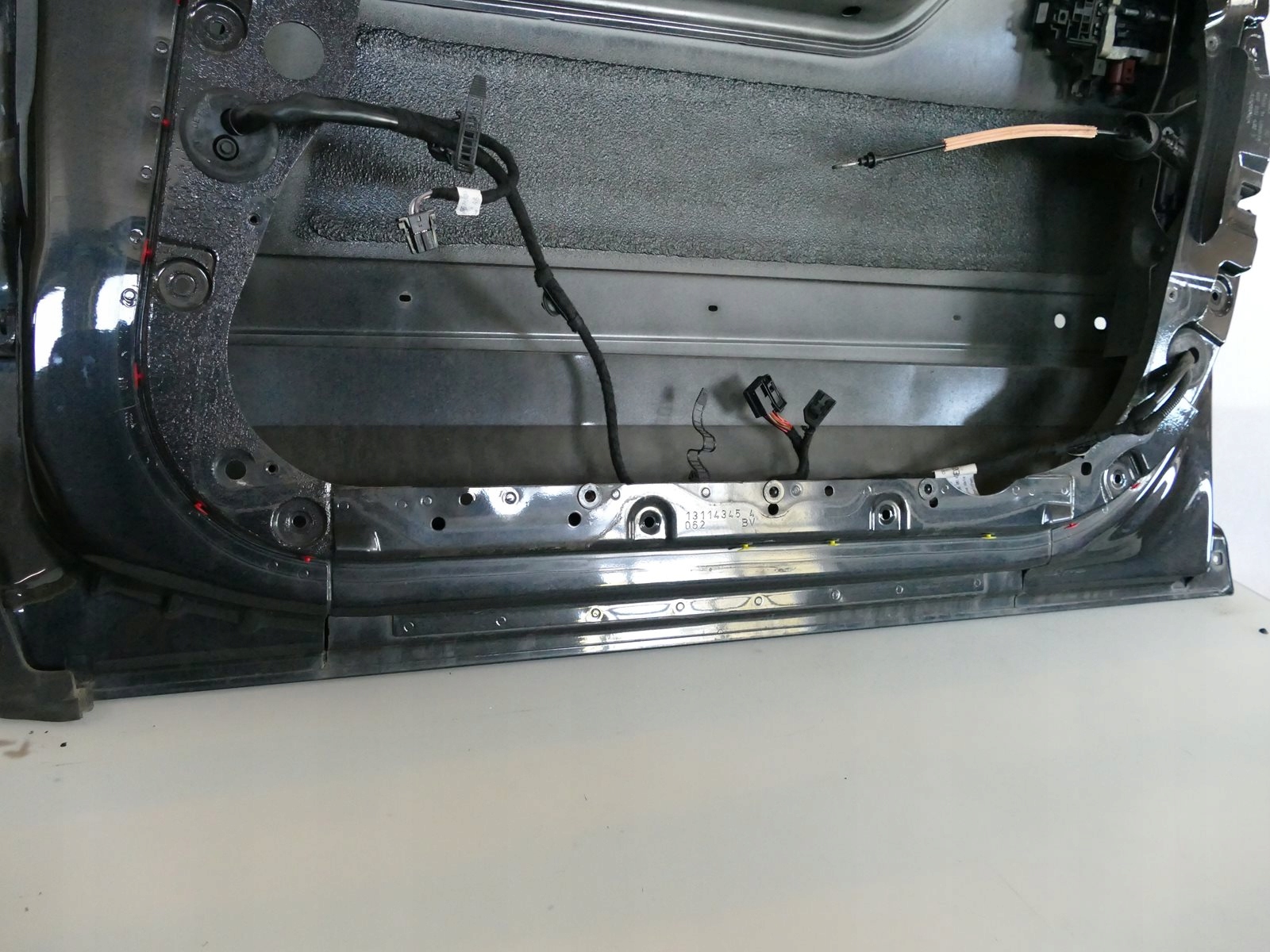 AUDI A8 D3 door right front unprotected LZ9W