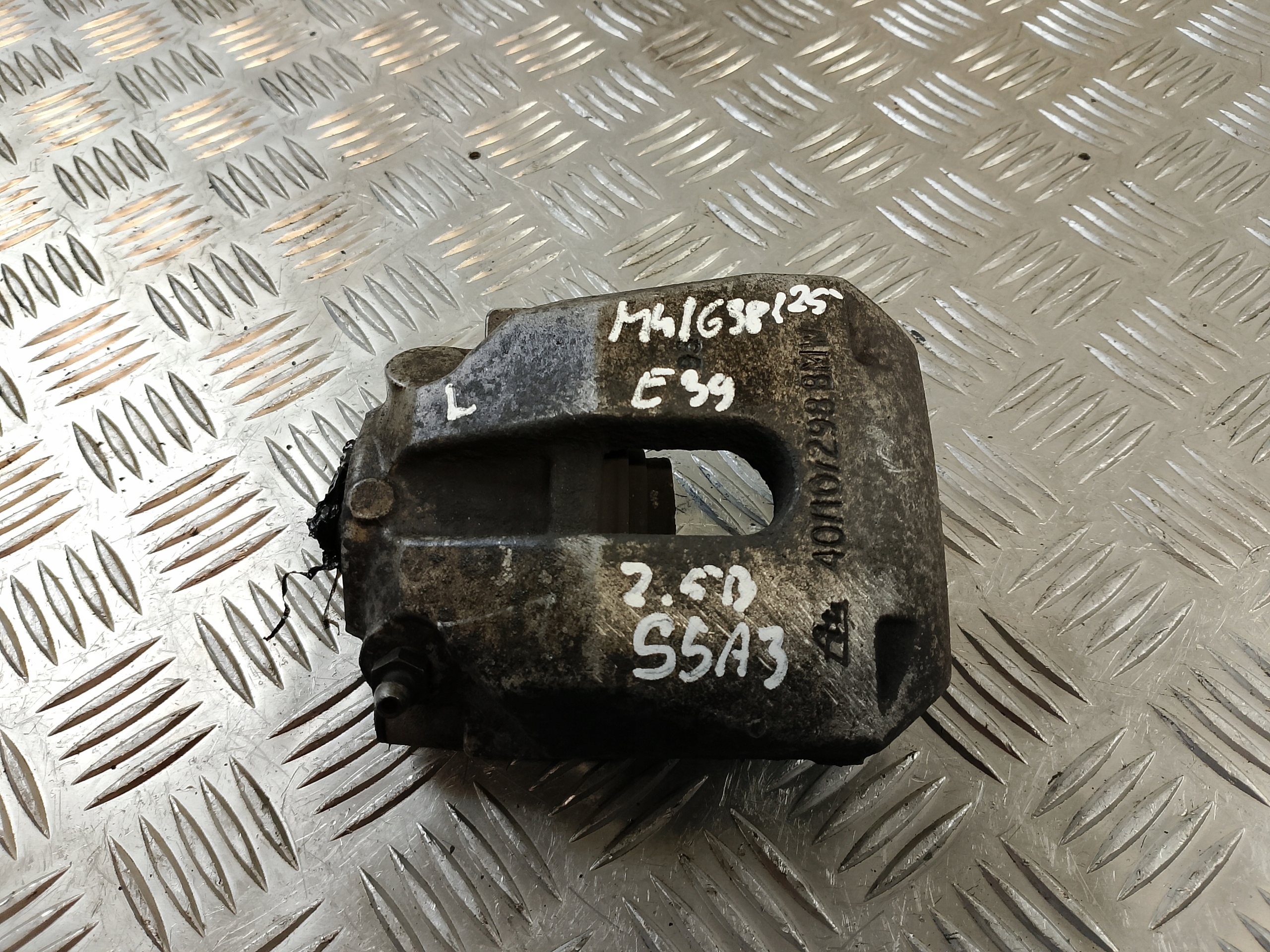 caliper brake left rear part rear BMW E39 2.5 B OE 4010298