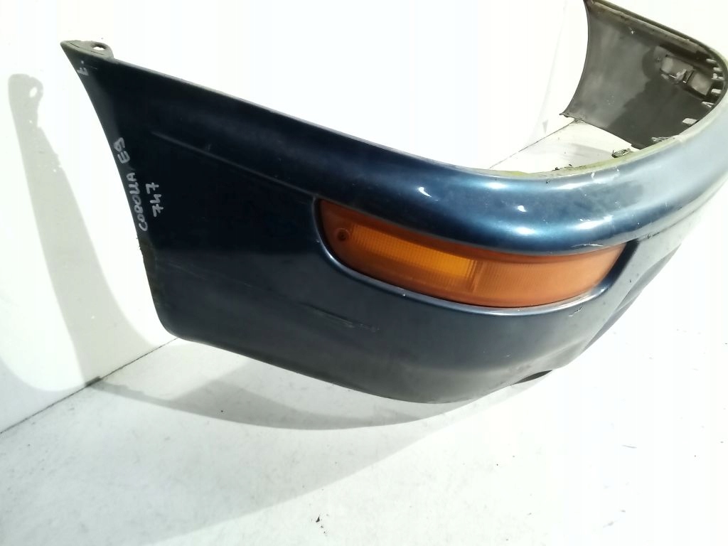 Toyota Corolla E9 Paraurti Anteriore Anteriore 747