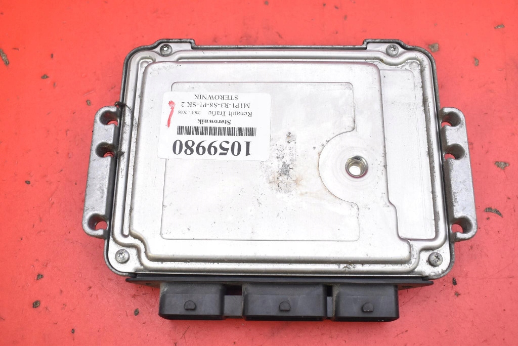 control unit computer of the engine 8200512196 RENAULT TRAFIC II 1.9 DCI 82 KM 01-06