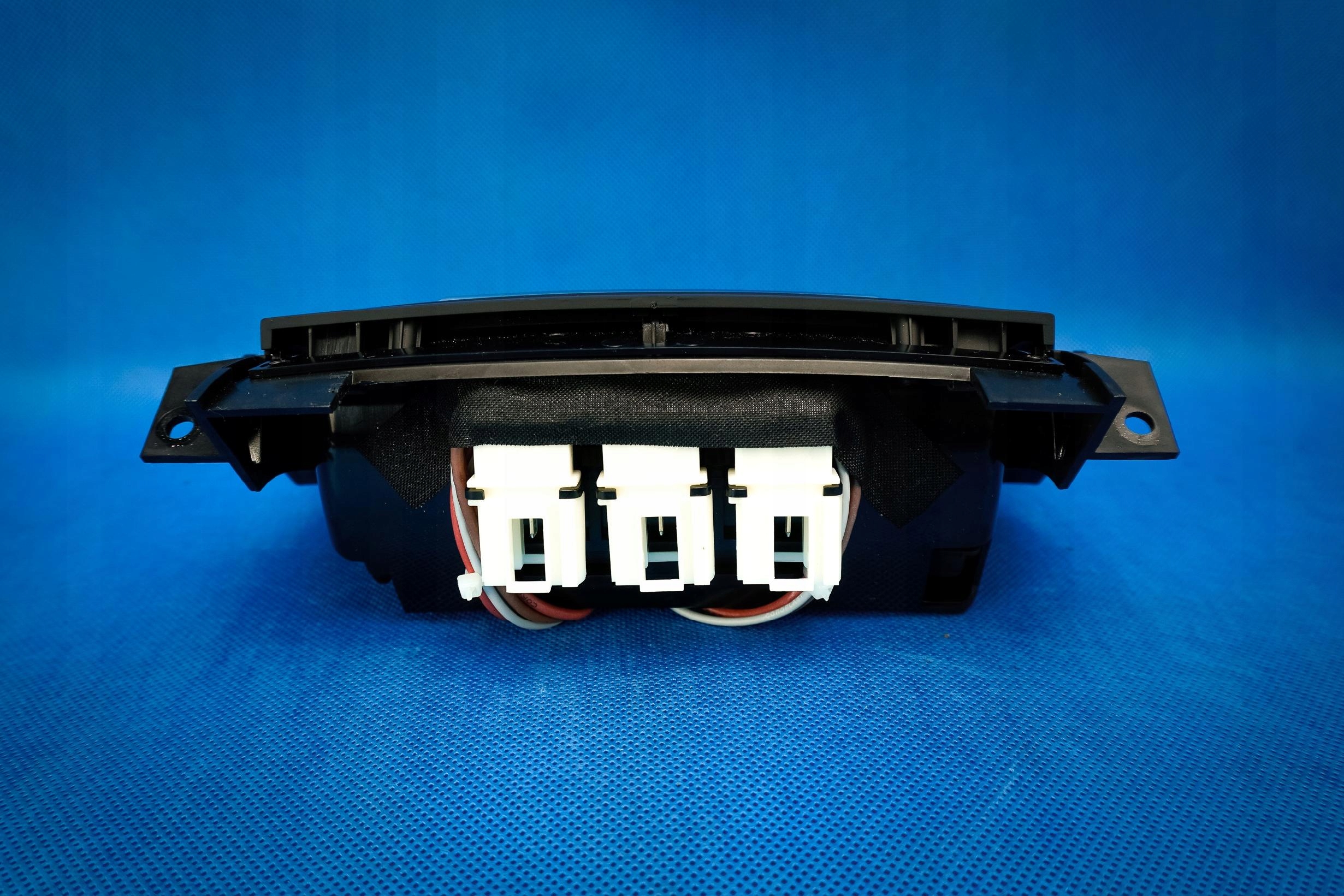 passenger compartment adapter zapalniczka Audi A8 S8 4H0864051B