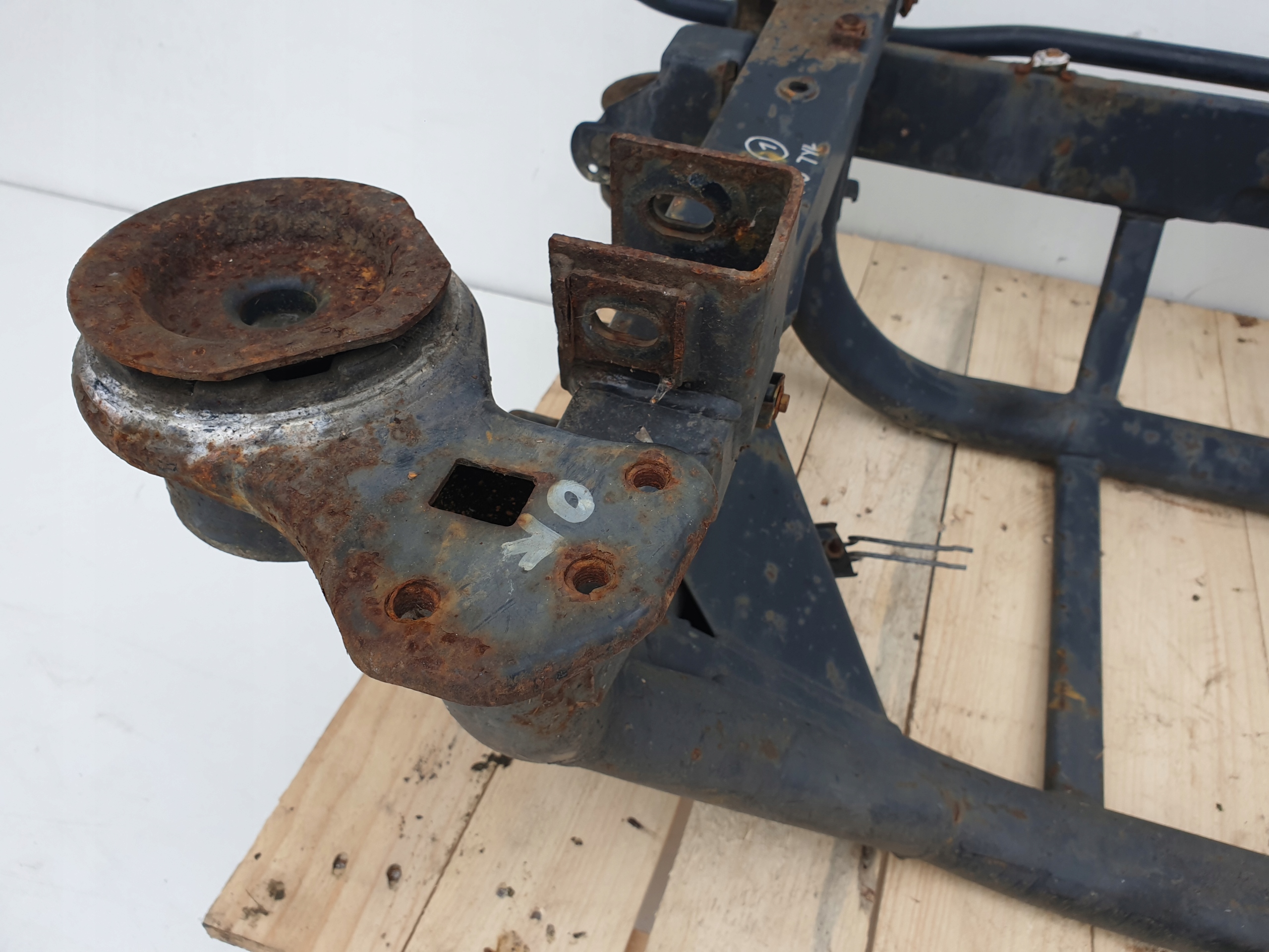 Maserati Granturismo 4.7 V8 TYLNE SANKI TYŁ BELKA ZAWIESZENIA KOŁYSKA Jakość części (zgodnie z GVO) Q - oryginał z logo producenta części (OEM, OES)