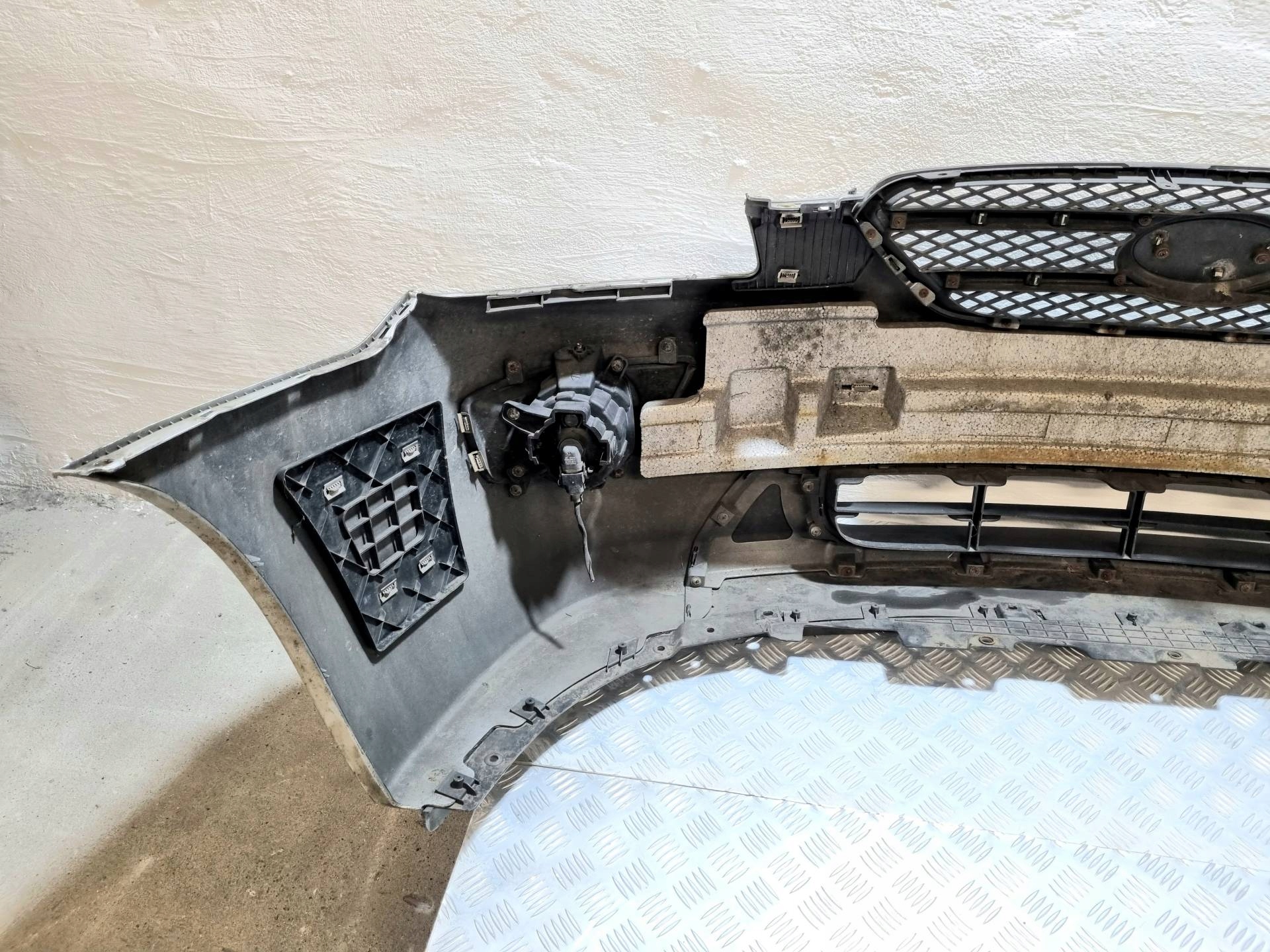 bumper front Kia Carens 2 FG 2009 865111D050