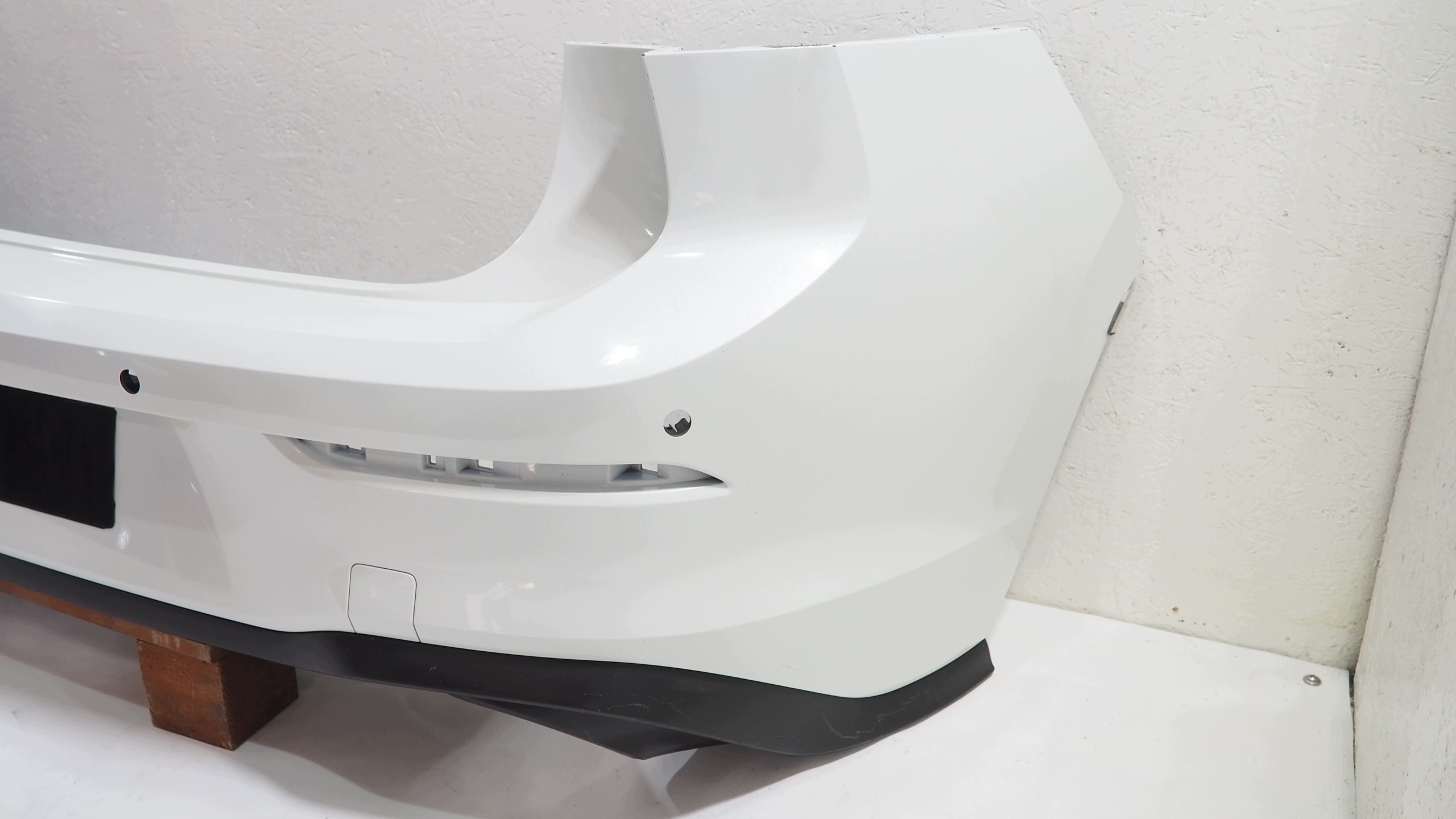 VW Golf VIII Stoßstange heck hinten 5H6807421D