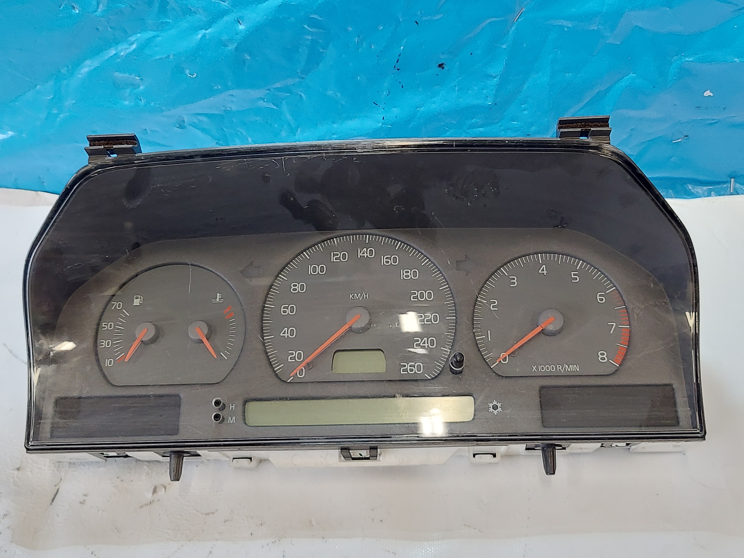 dials clock VOLVO V70 2.4 B 9148926
